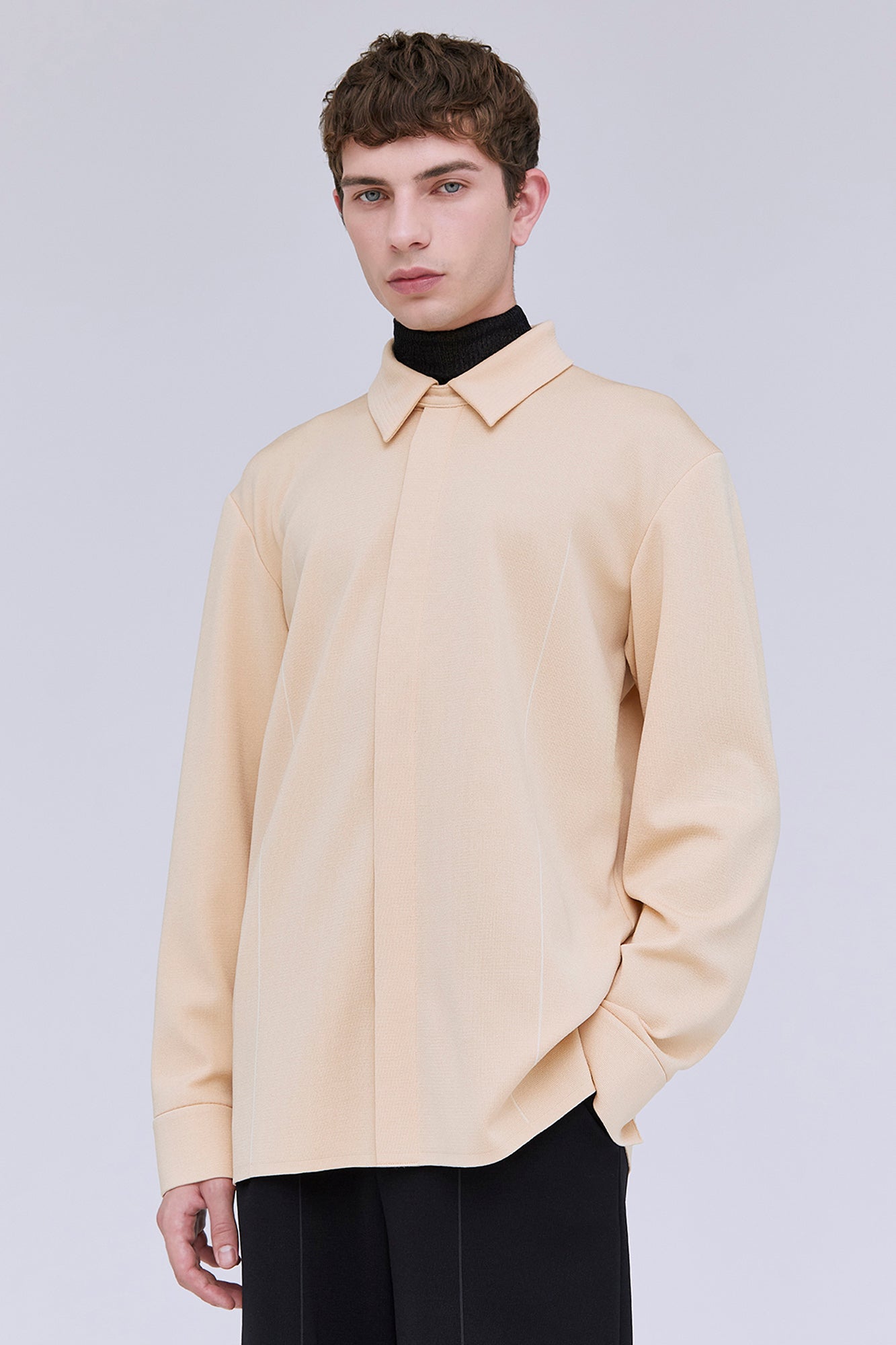 モデル身長:183cm 着用サイズ:5