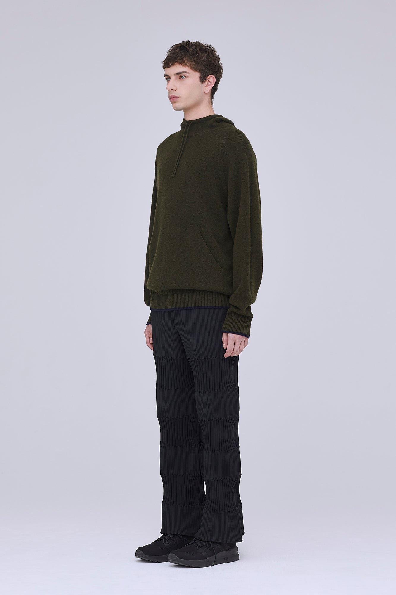 モデル身長:183cm 着用サイズ:5