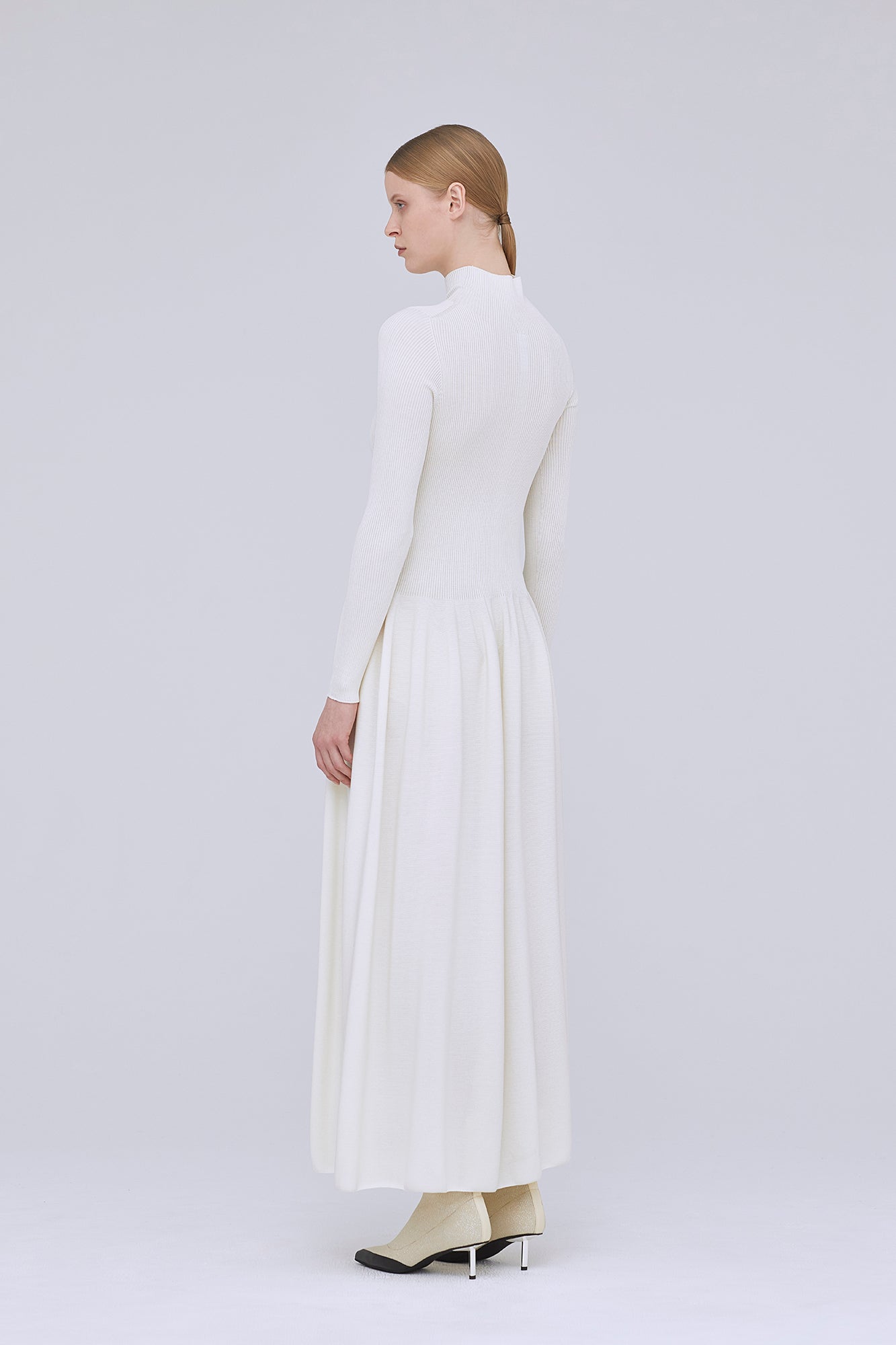 Model height: 175cm Wearing size: 3