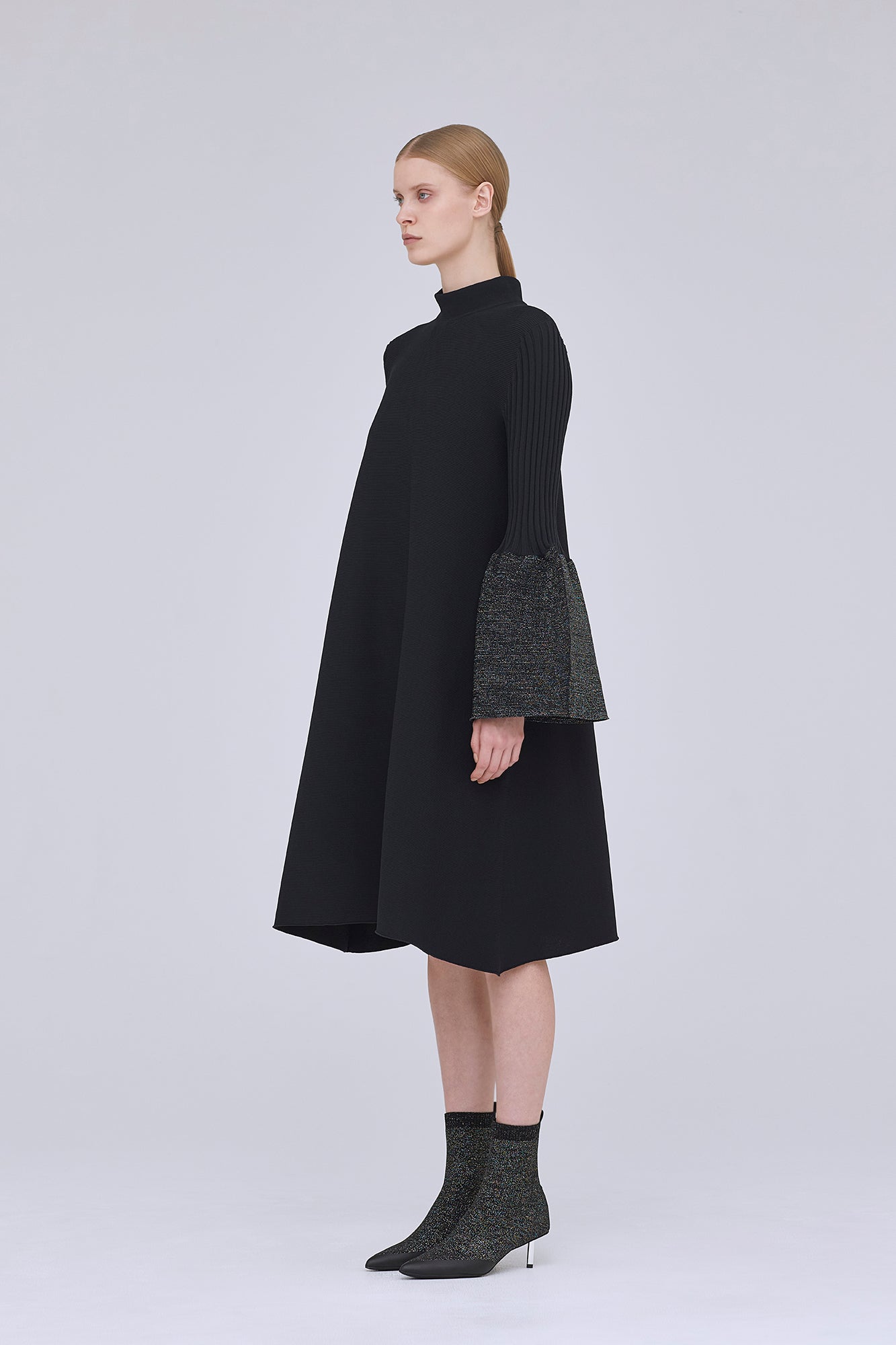 Model height: 175cm Wearing size: 3