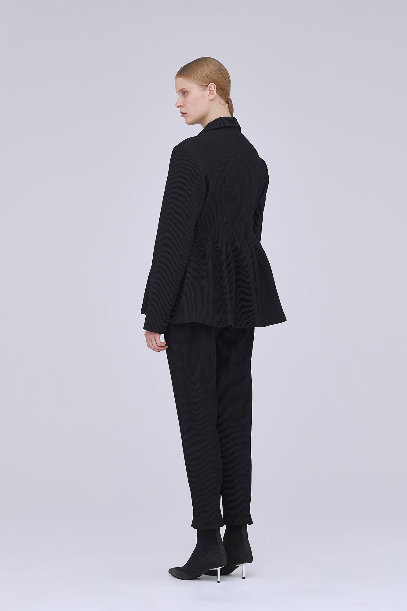 モデル身長:175cm 着用サイズ:3