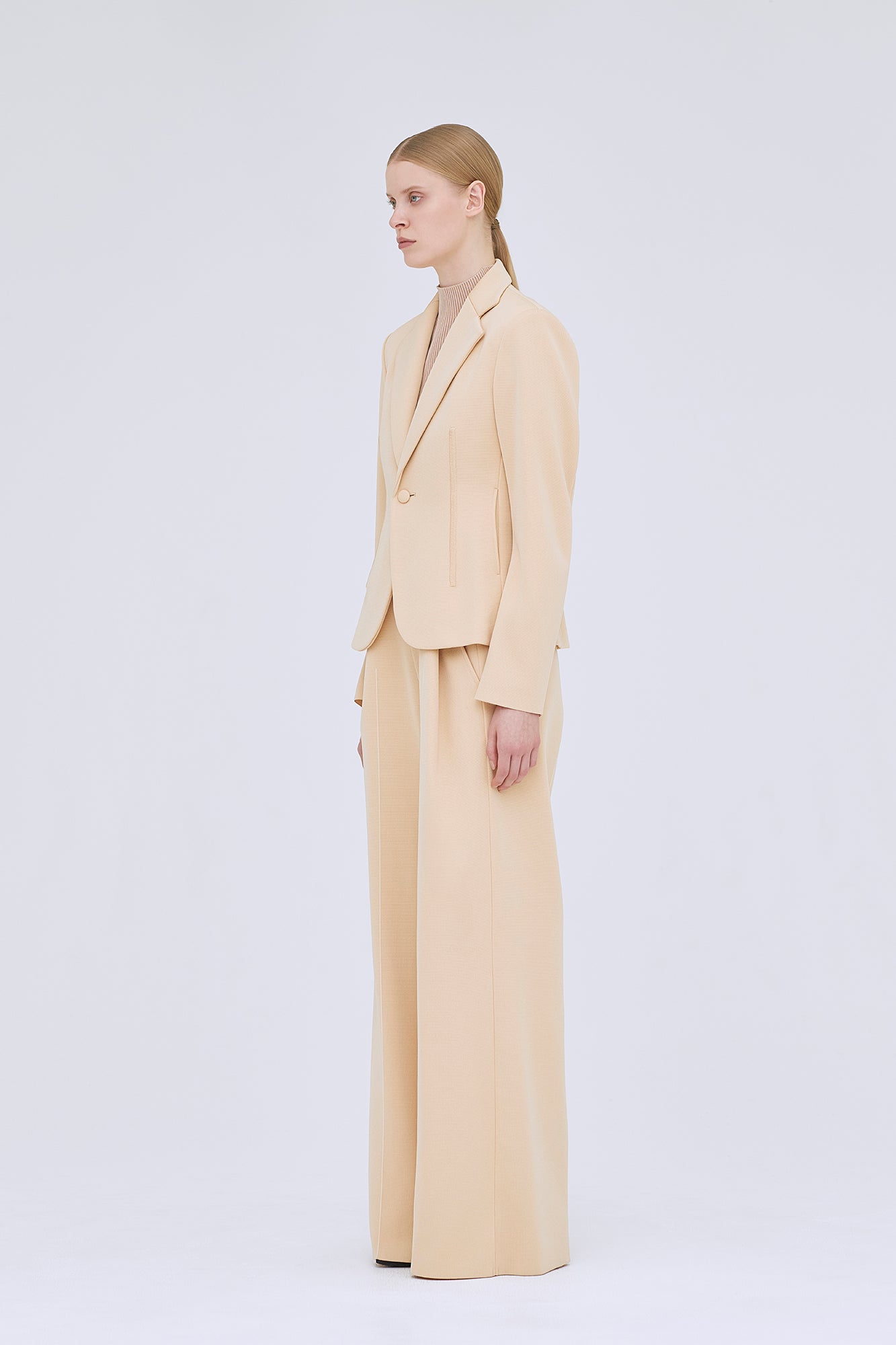 モデル身長:175cm 着用サイズ:5