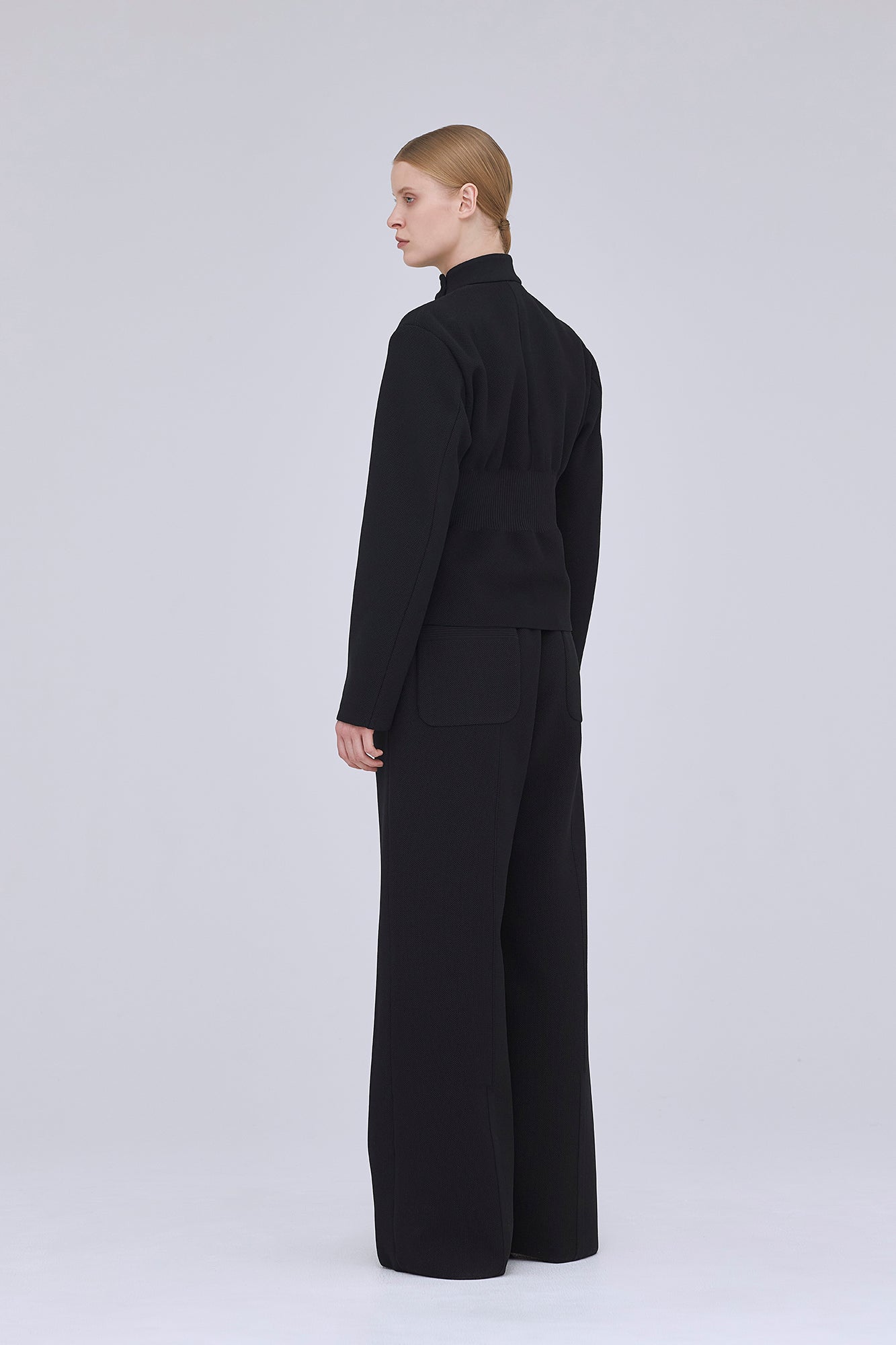 Model height: 175cm Wearing size: 3