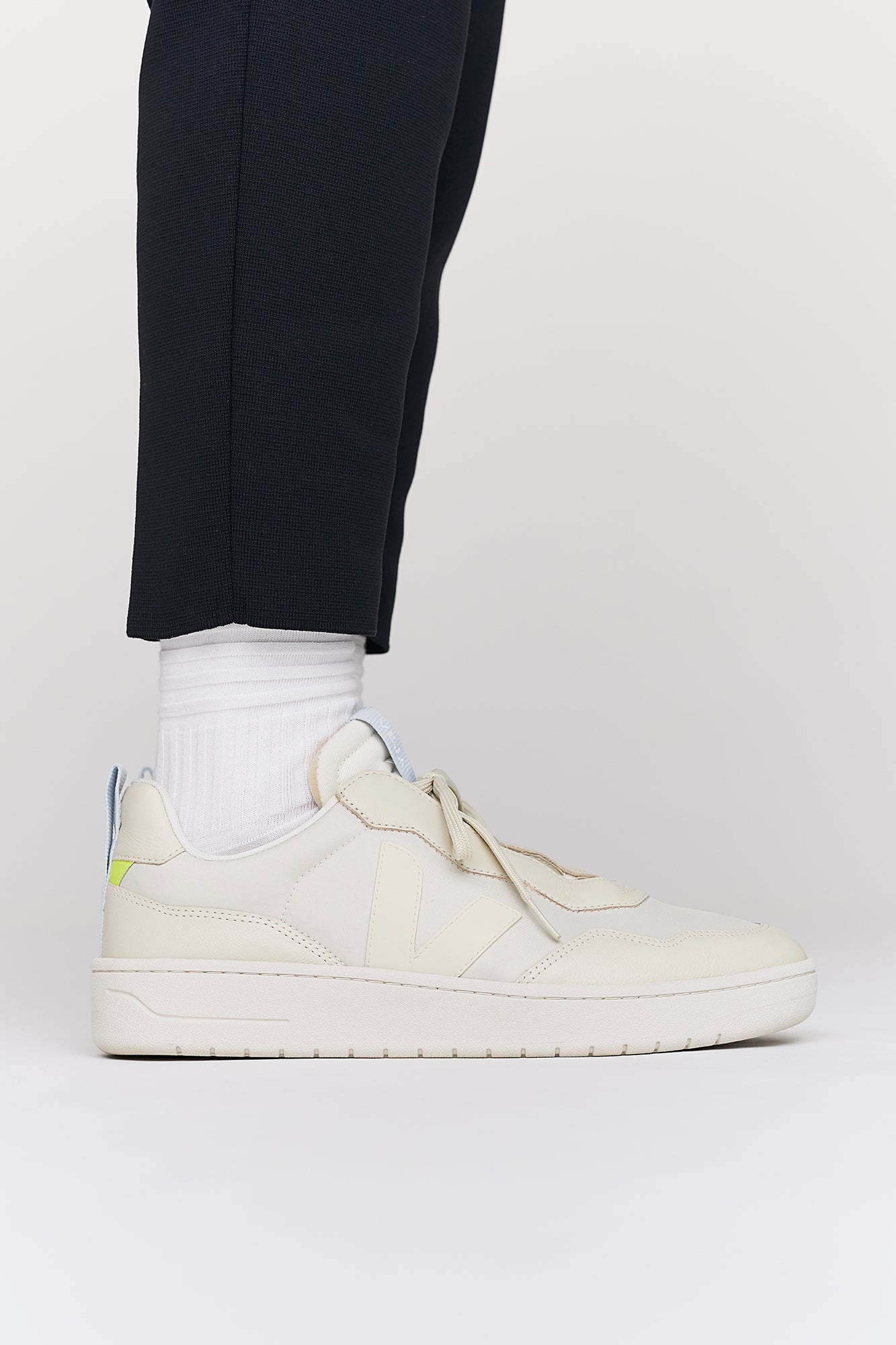 V-90 VEJA X CFCL MEN
