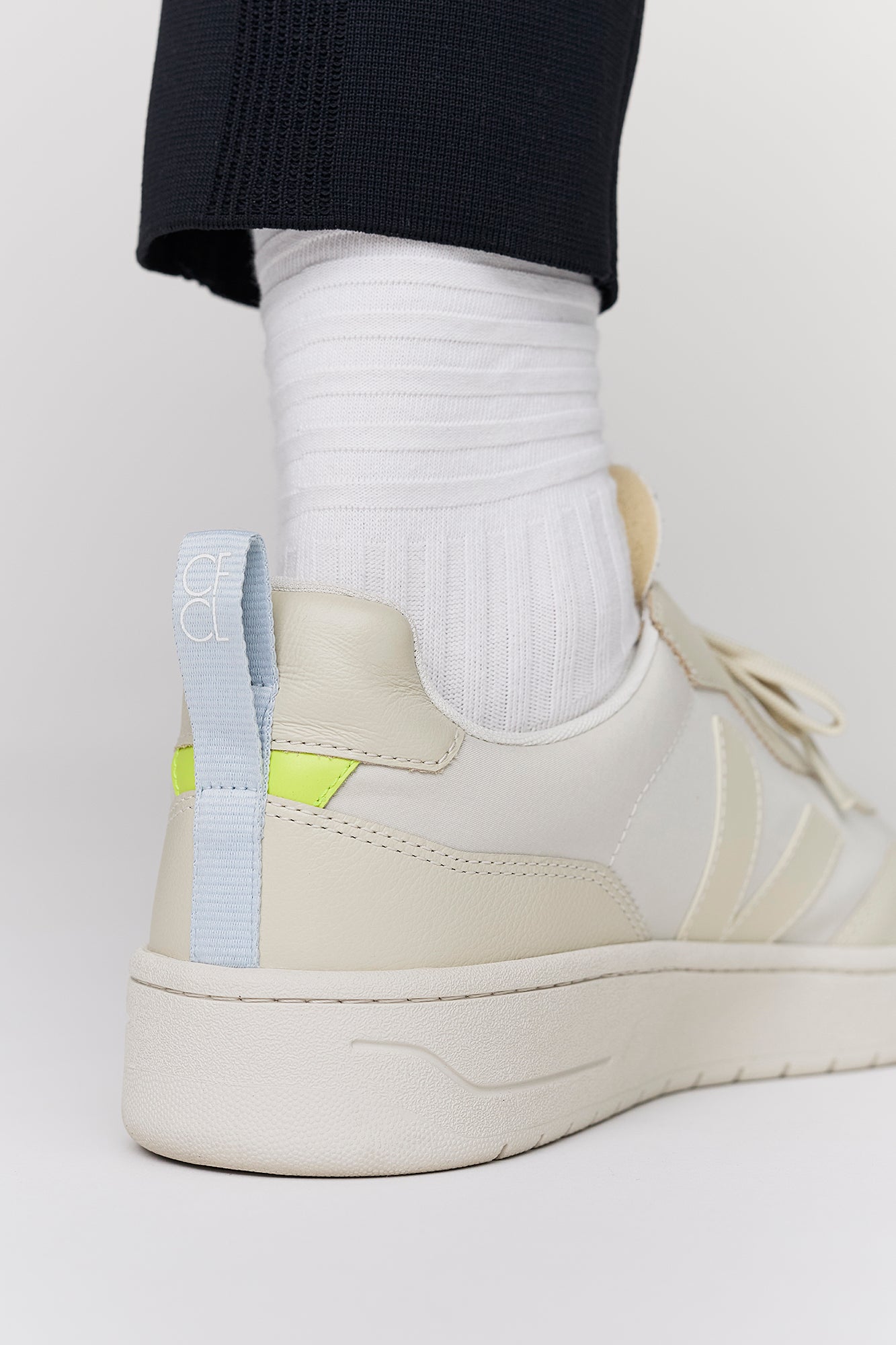 V-90 VEJA X CFCL MEN