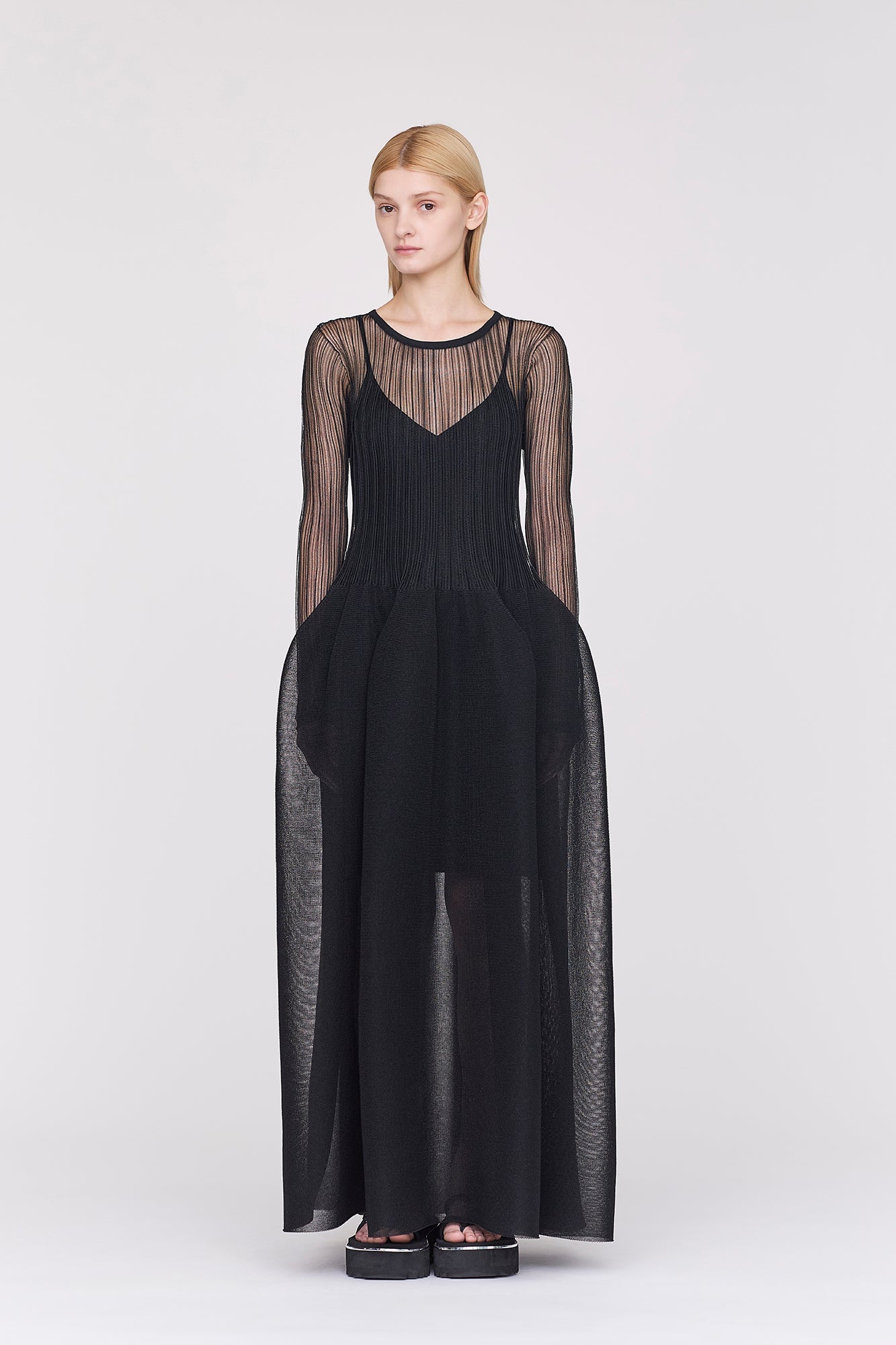 Model height: 175cm Wearing size: F