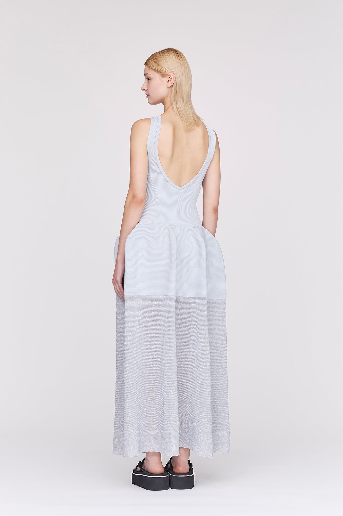 Model height: 175cm Wearing size: 3