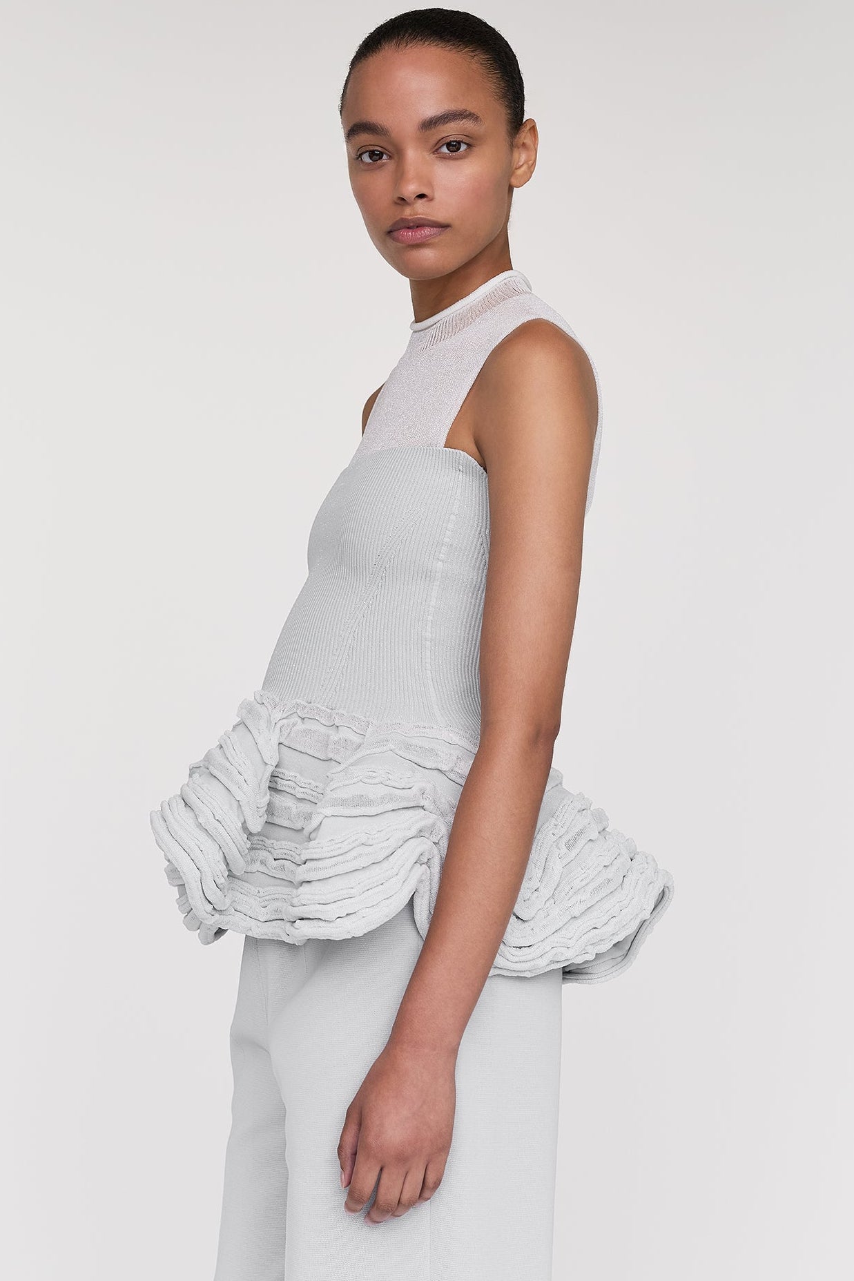 モデル身長:173cm 着用サイズ:F