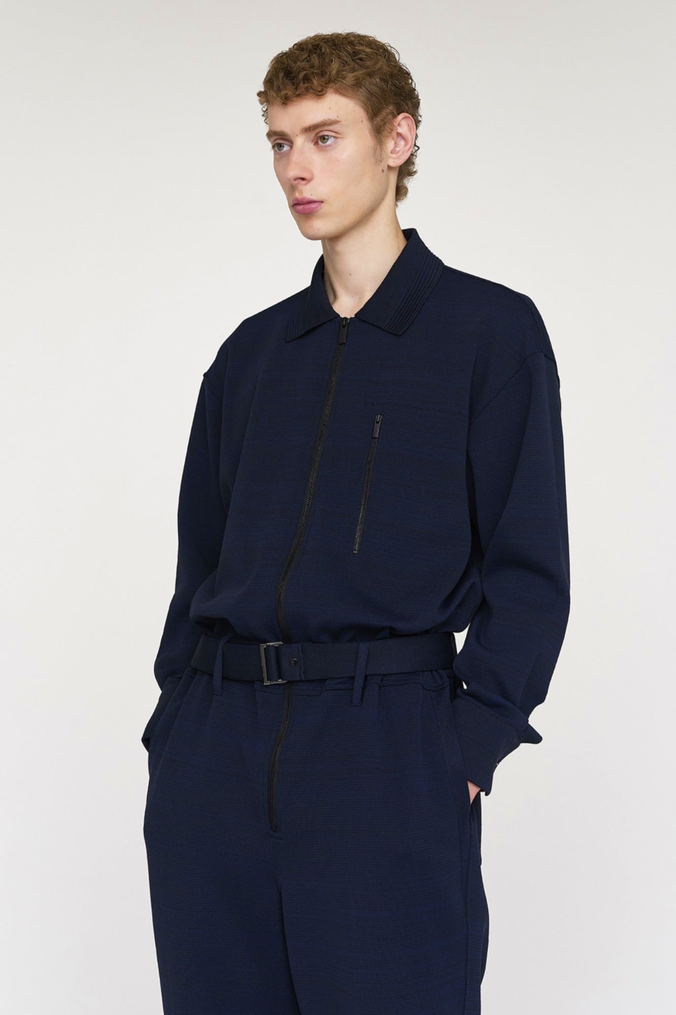 モデル身長:186cm 着用サイズ:5