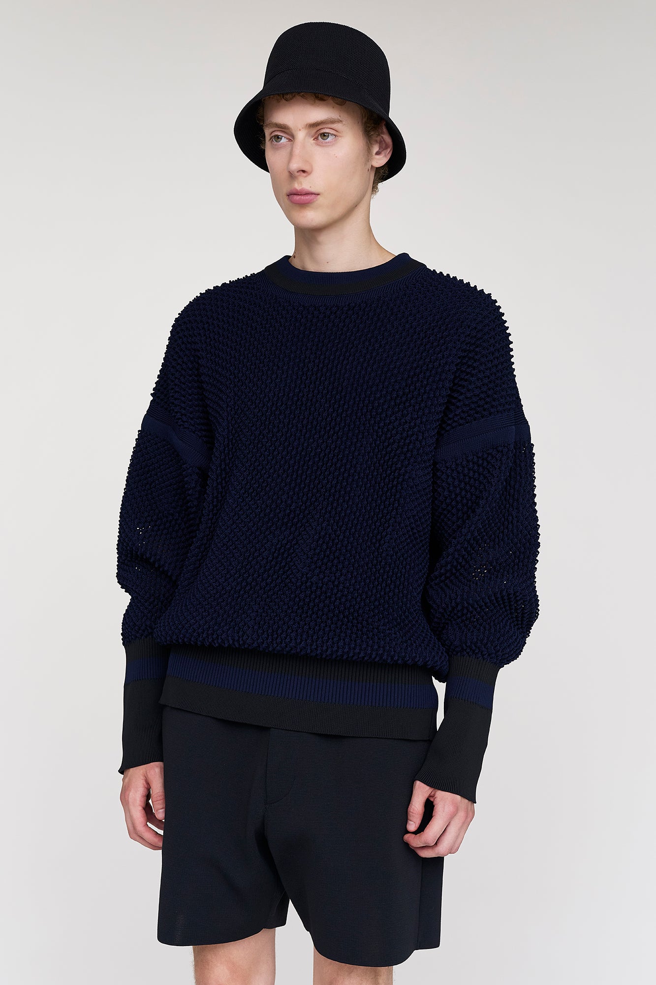 モデル身長:186cm 着用サイズ:5