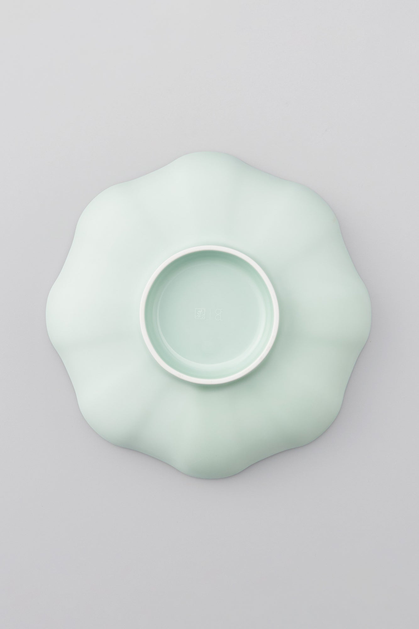 PORCELAIN POTTERY BOWL LARGE