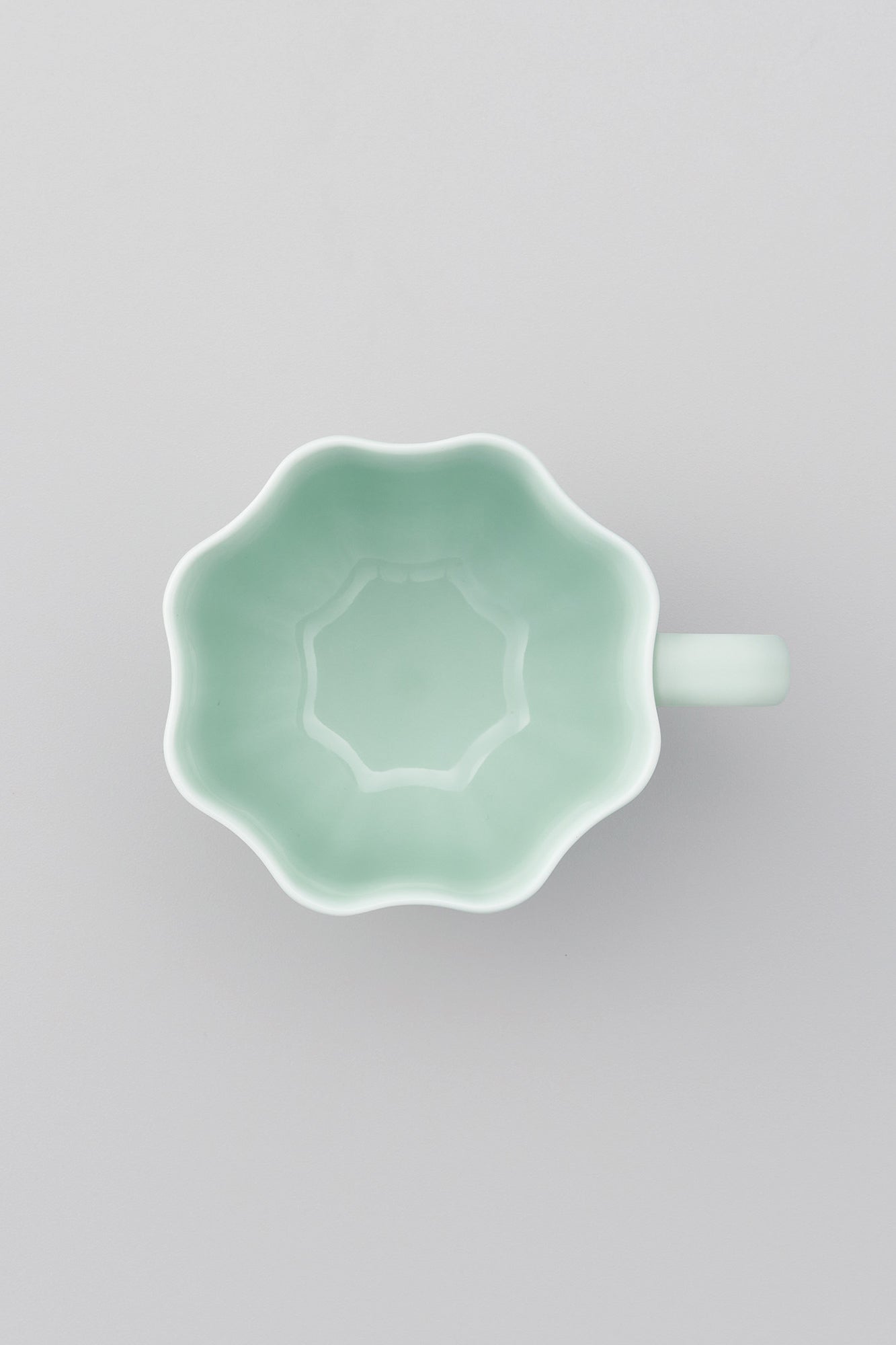 PORCELAIN POTTERY TEA MUG