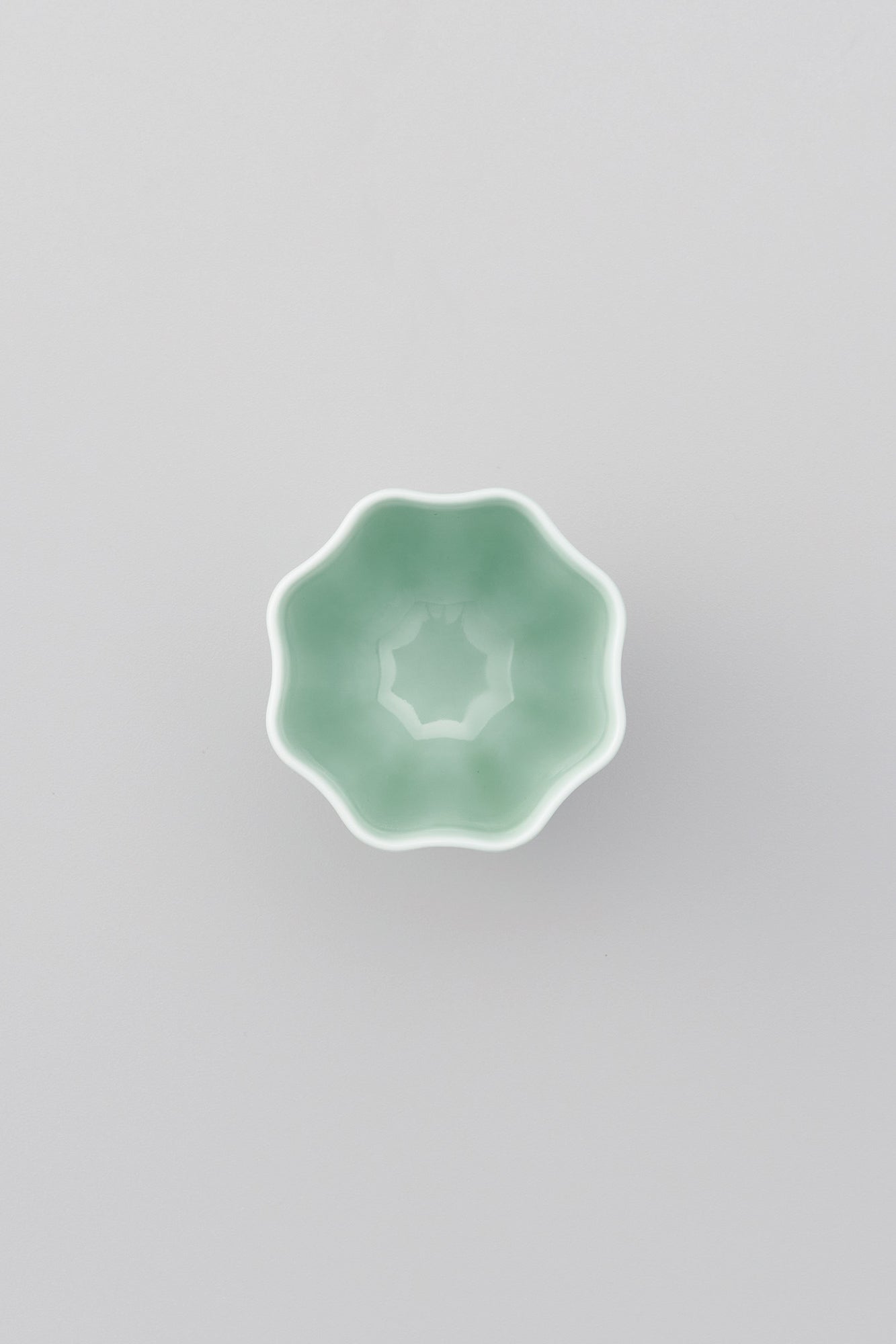 PORCELAIN POTTERY TEA CUP