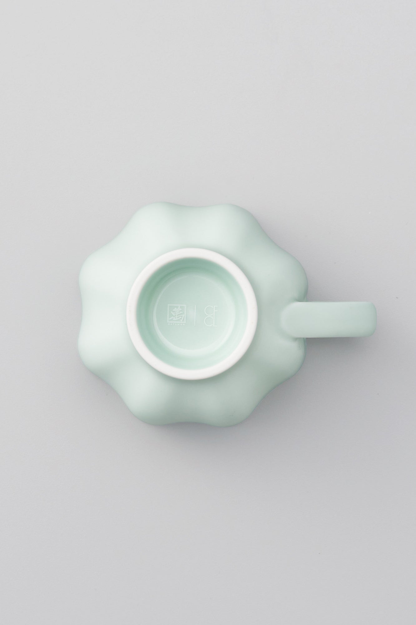 PORCELAIN POTTERY TEA MUG