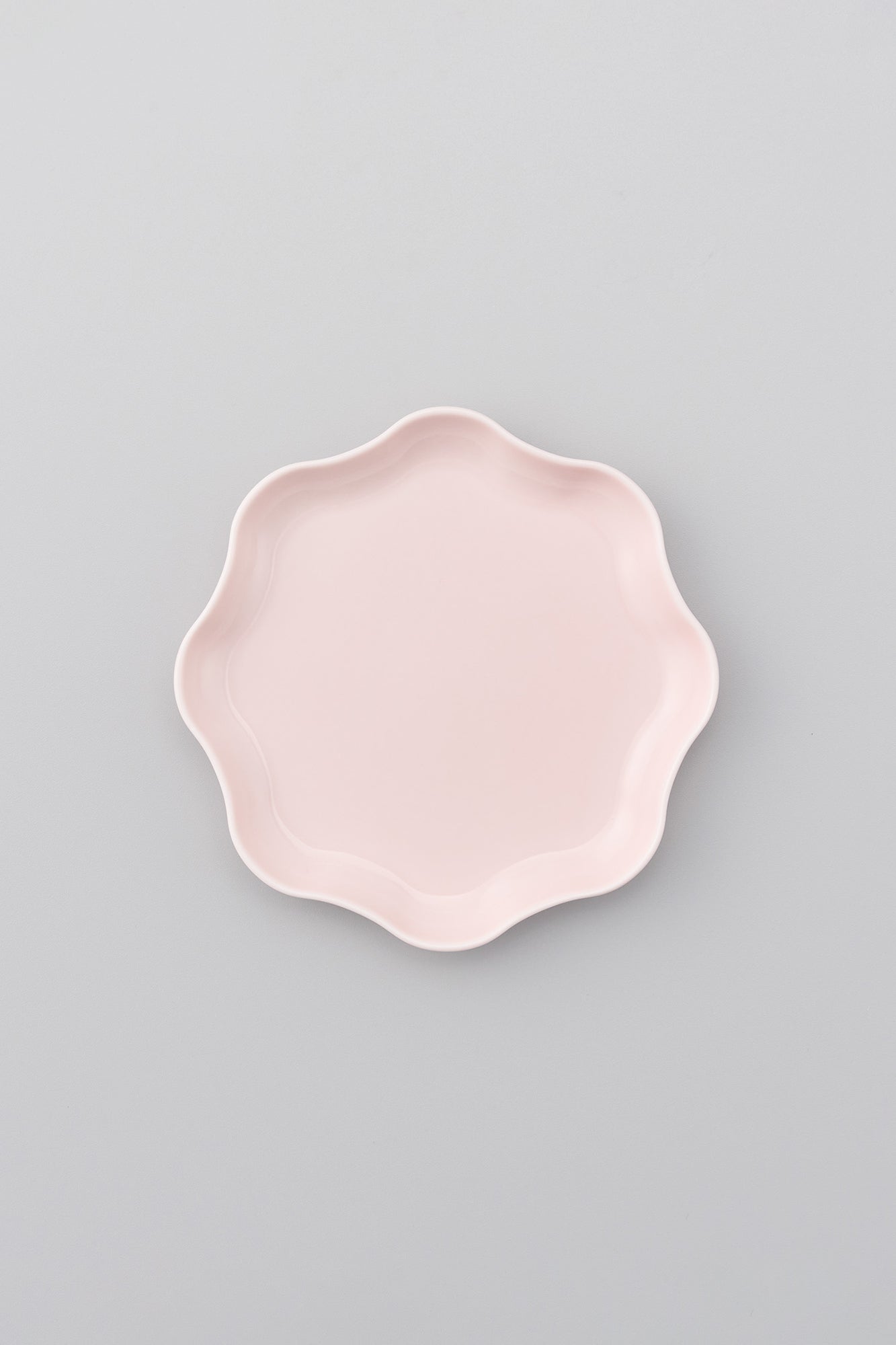 PORCELAIN POTTERY PLATE SMALL