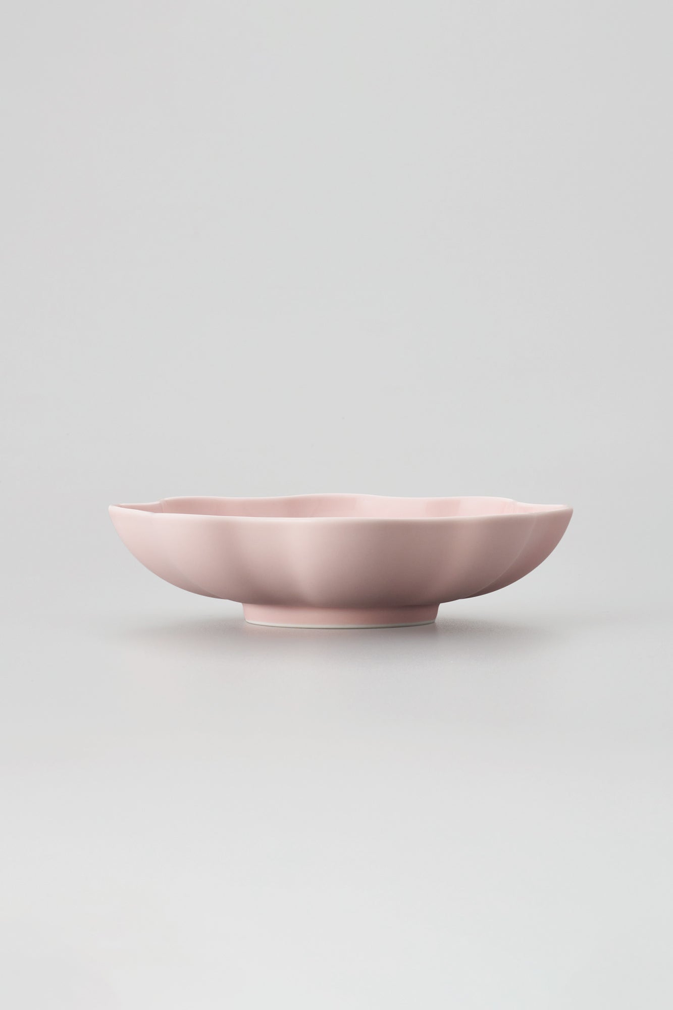 PORCELAIN POTTERY BOWL MEDIUM