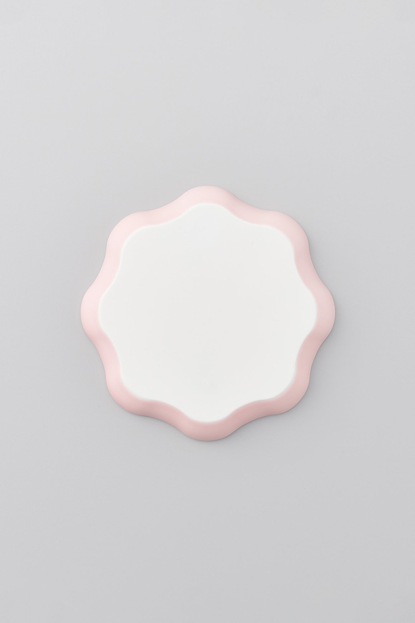 PORCELAIN POTTERY PLATE SMALL