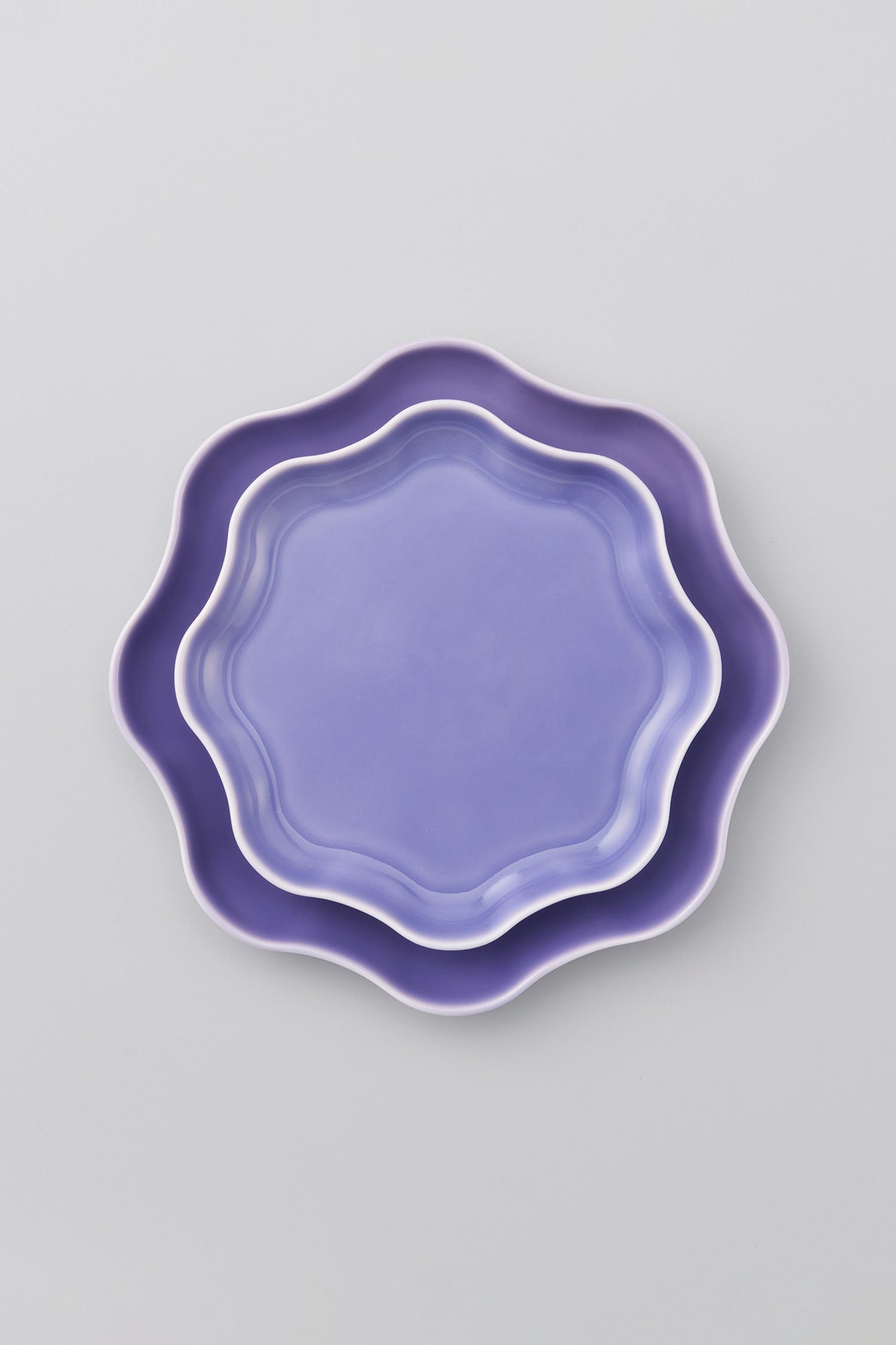 PORCELAIN POTTERY PLATE MEDIUM