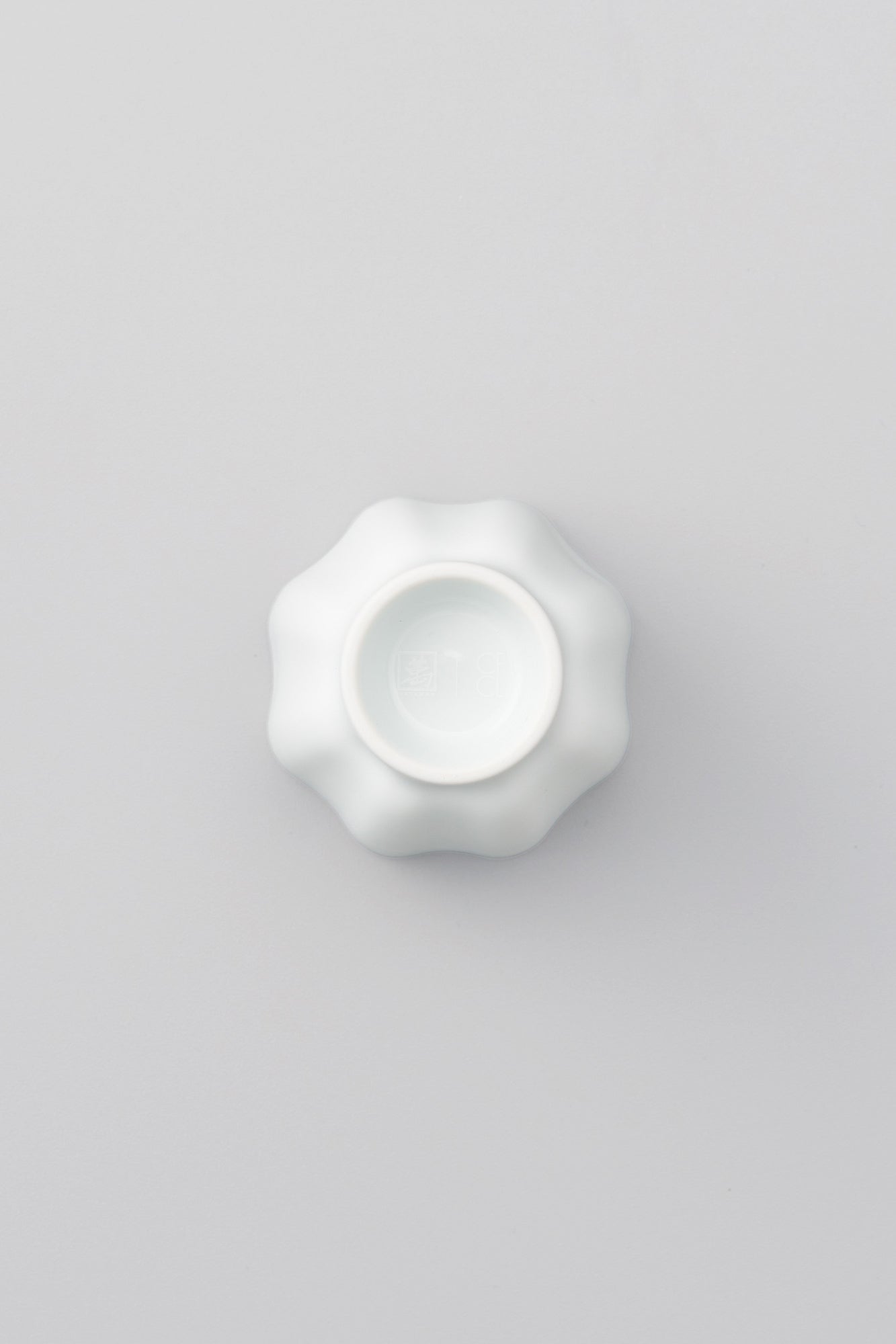 PORCELAIN POTTERY TEA CUP