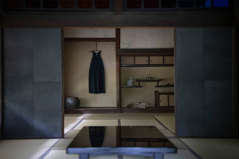 カプセルコレクション「Shadows」