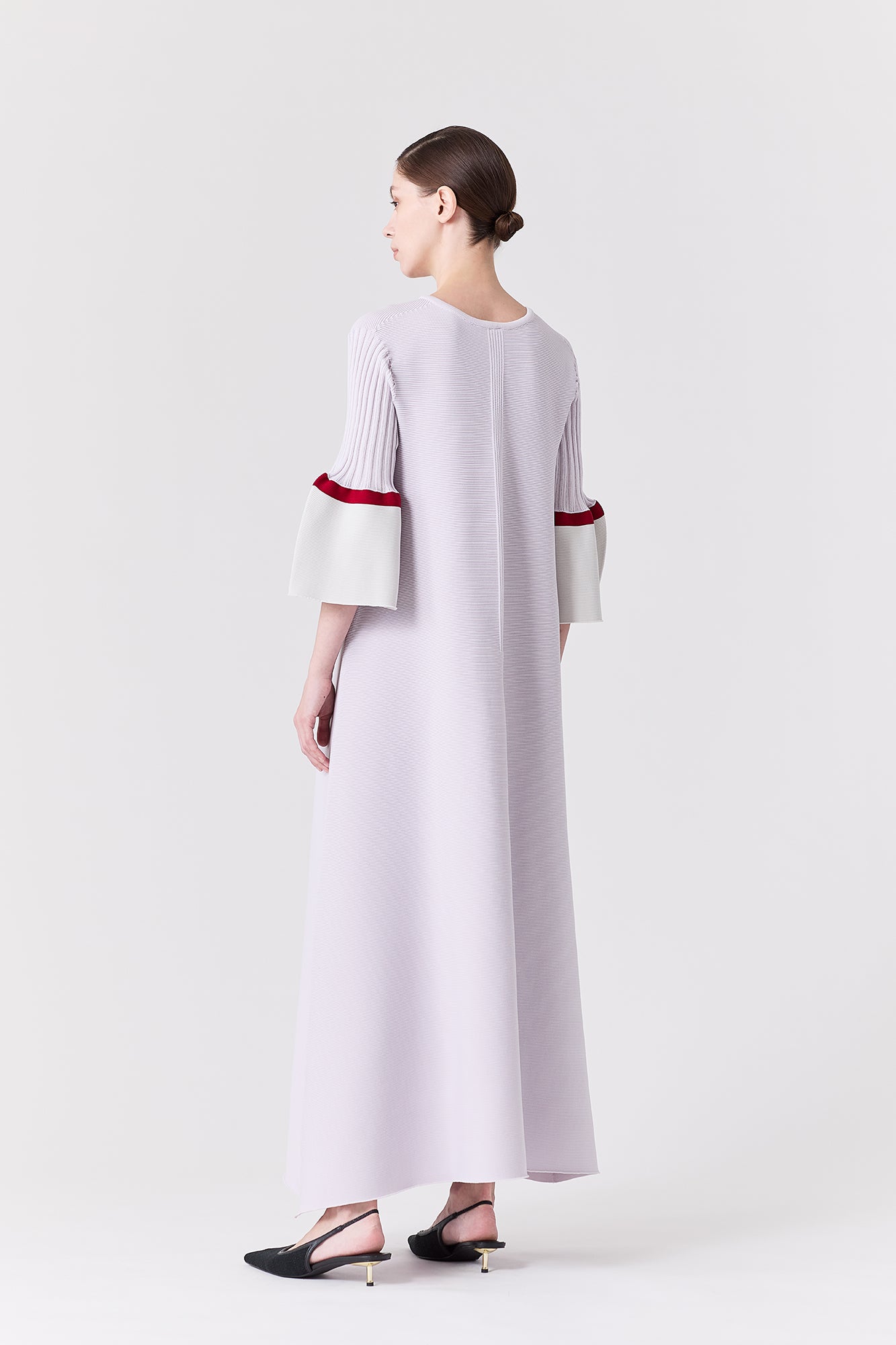 モデル身長：173cm　着用サイズ：3