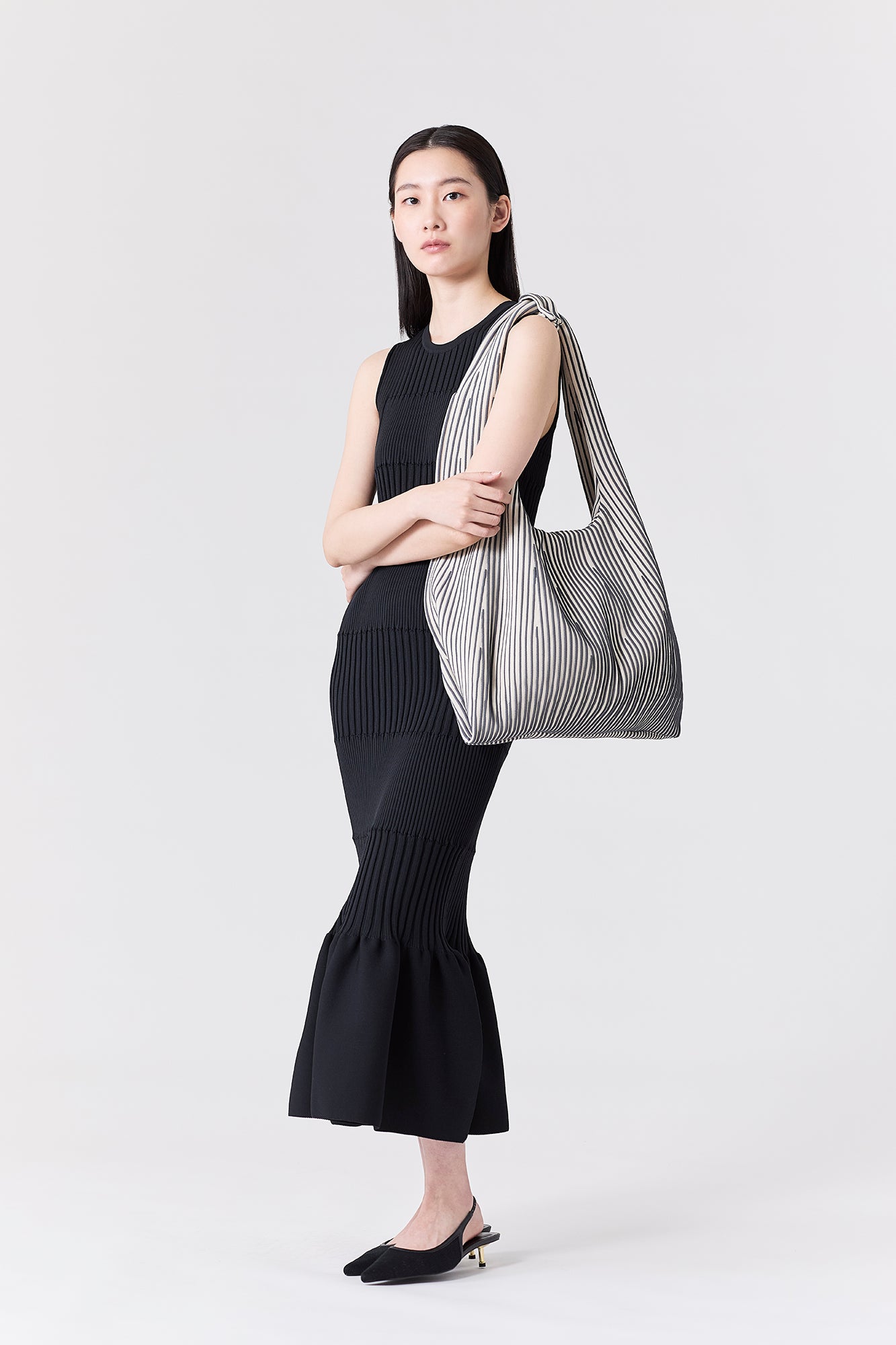 モデル身長：174cm　着用サイズ：F (One size)