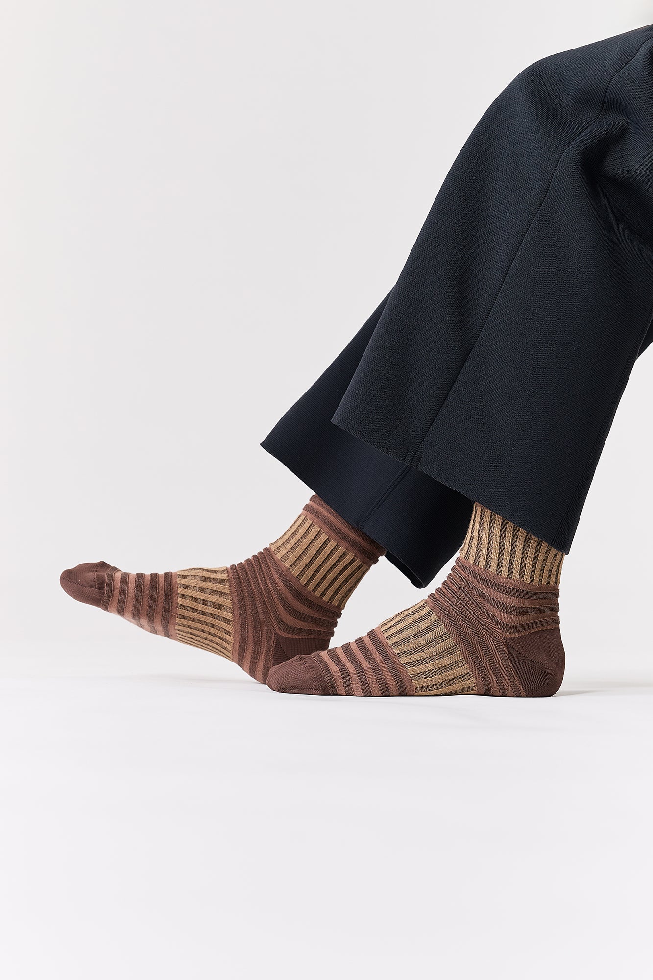 GARTER RIB SOCKS