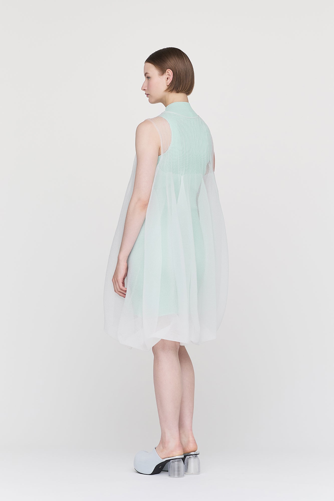 モデル身長：171cm　着用サイズ：F