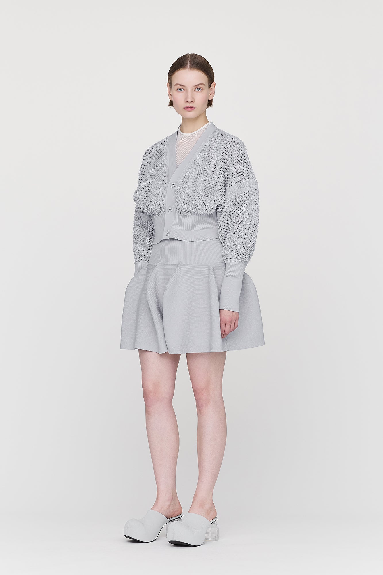 モデル身長：171cm　着用サイズ：F