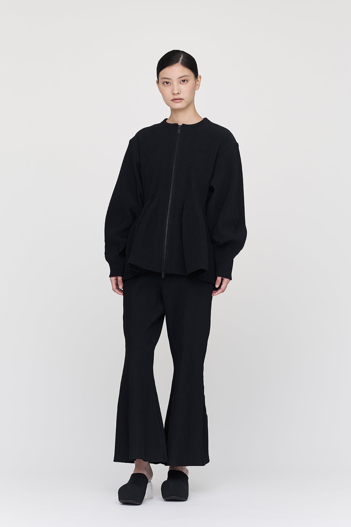 モデル身長：173cm　着用サイズ：3