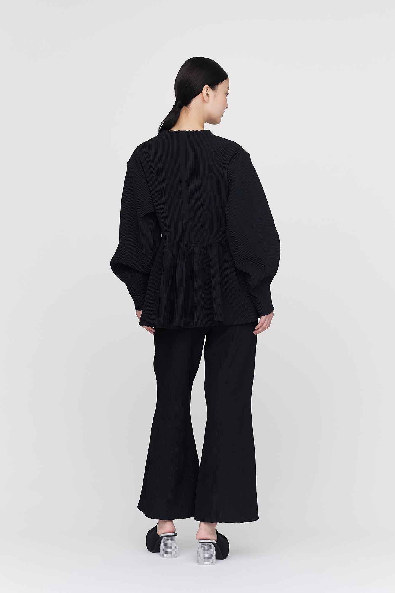 モデル身長：173cm　着用サイズ：3