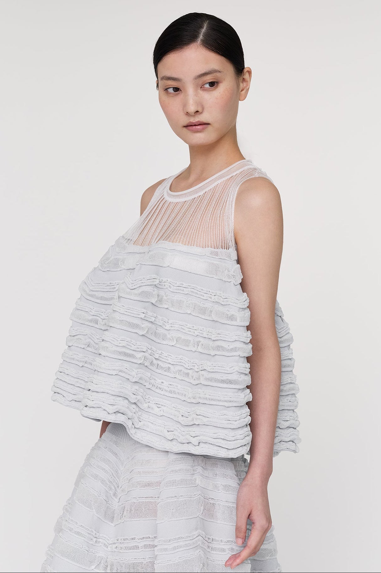 トップス POTTERY GLITTER SLEEVELESS TOP cfcl POTTERY GLITTER SLEEVELESS TOP｜CFCL（シーエフシーエル）公式通販