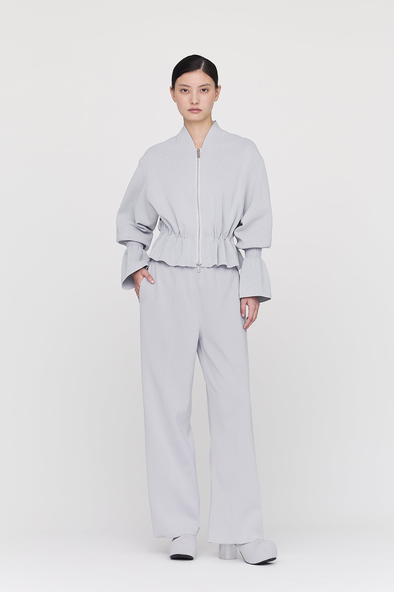 Model Height: 173cm　Wear Size: 3