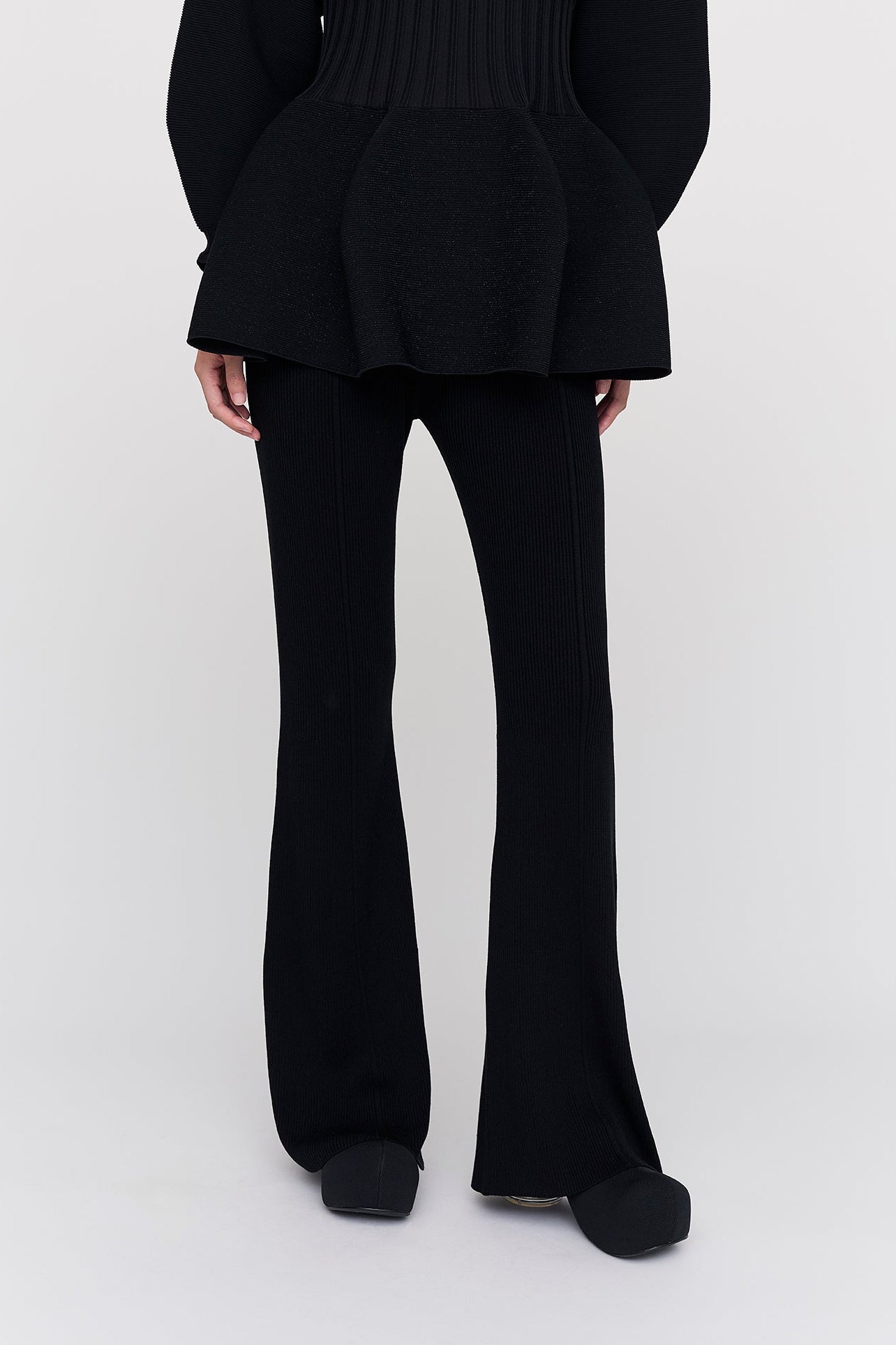 SOFT PORTRAIT TIGHT FLARE PANTS