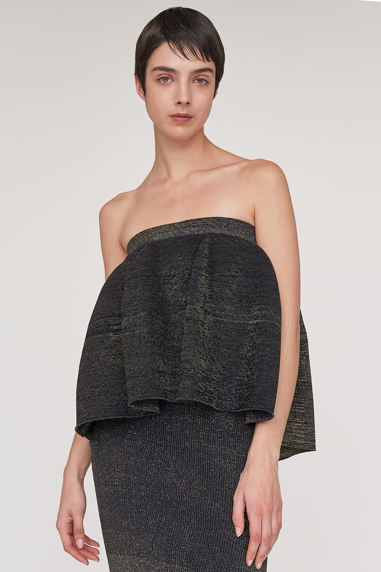 モデル身長：177cm　着用サイズ：F