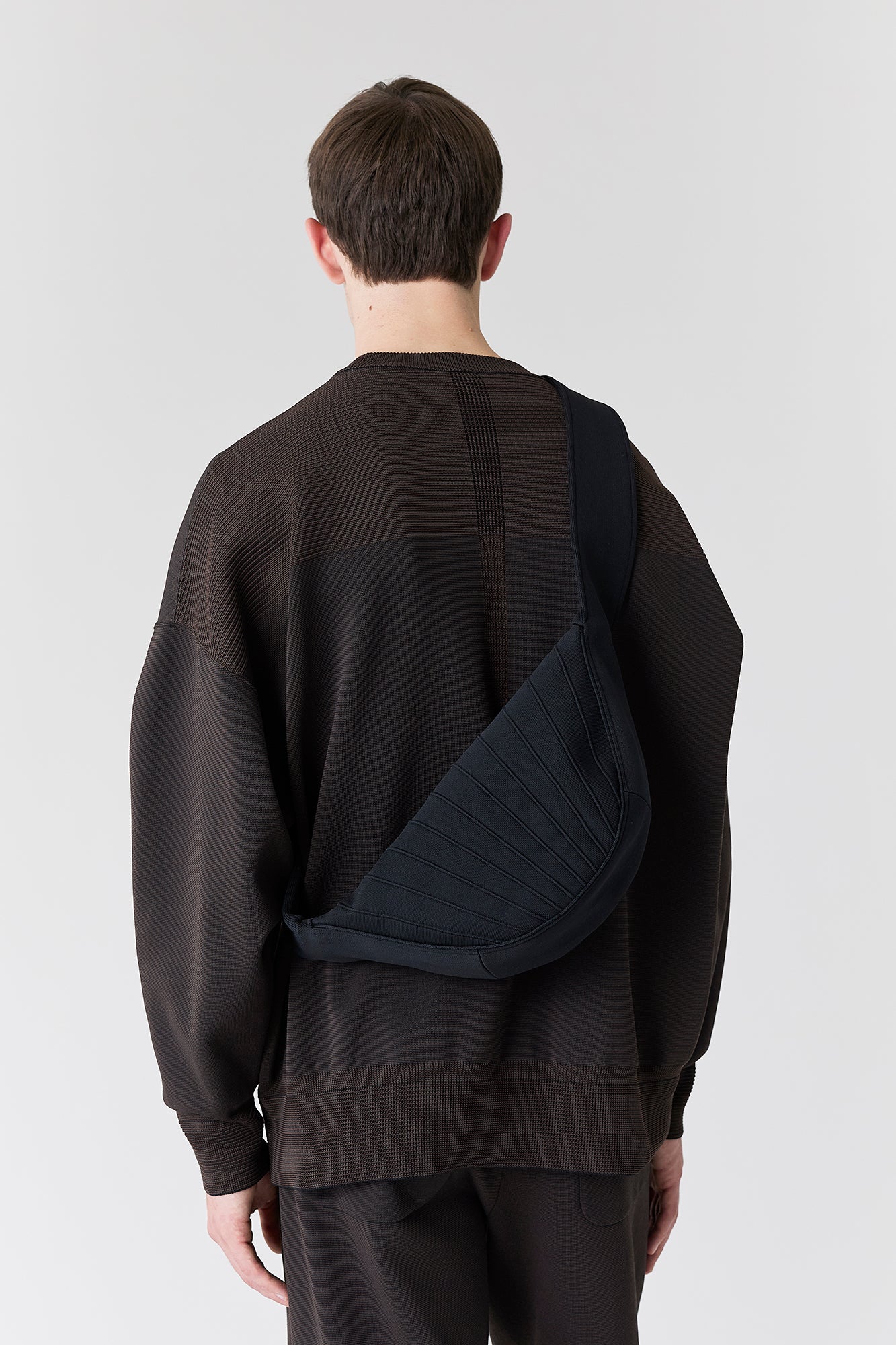 モデル身長：186cm　着用サイズ：F (One size)