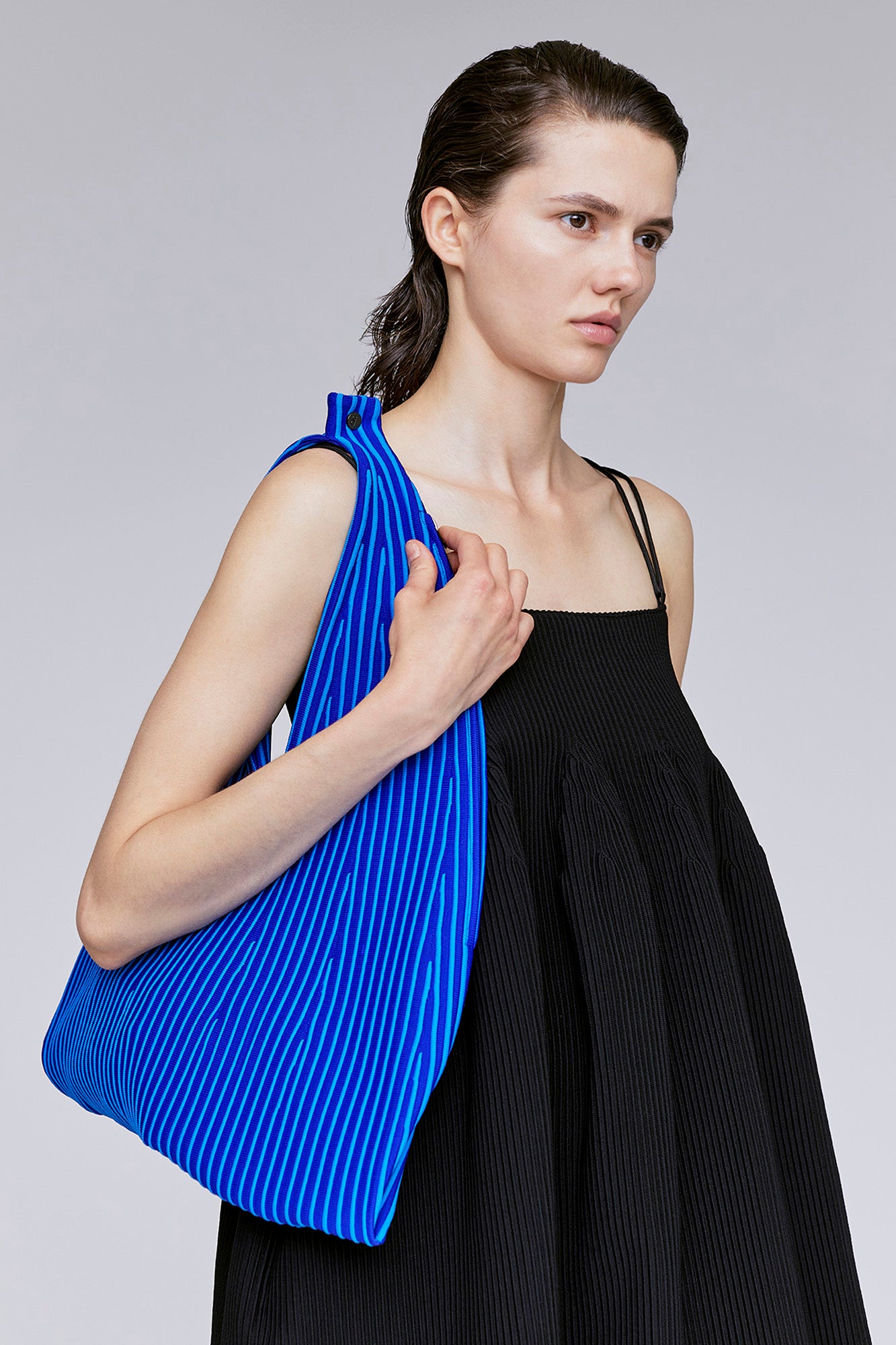 HYPHA SHOULDER BAG