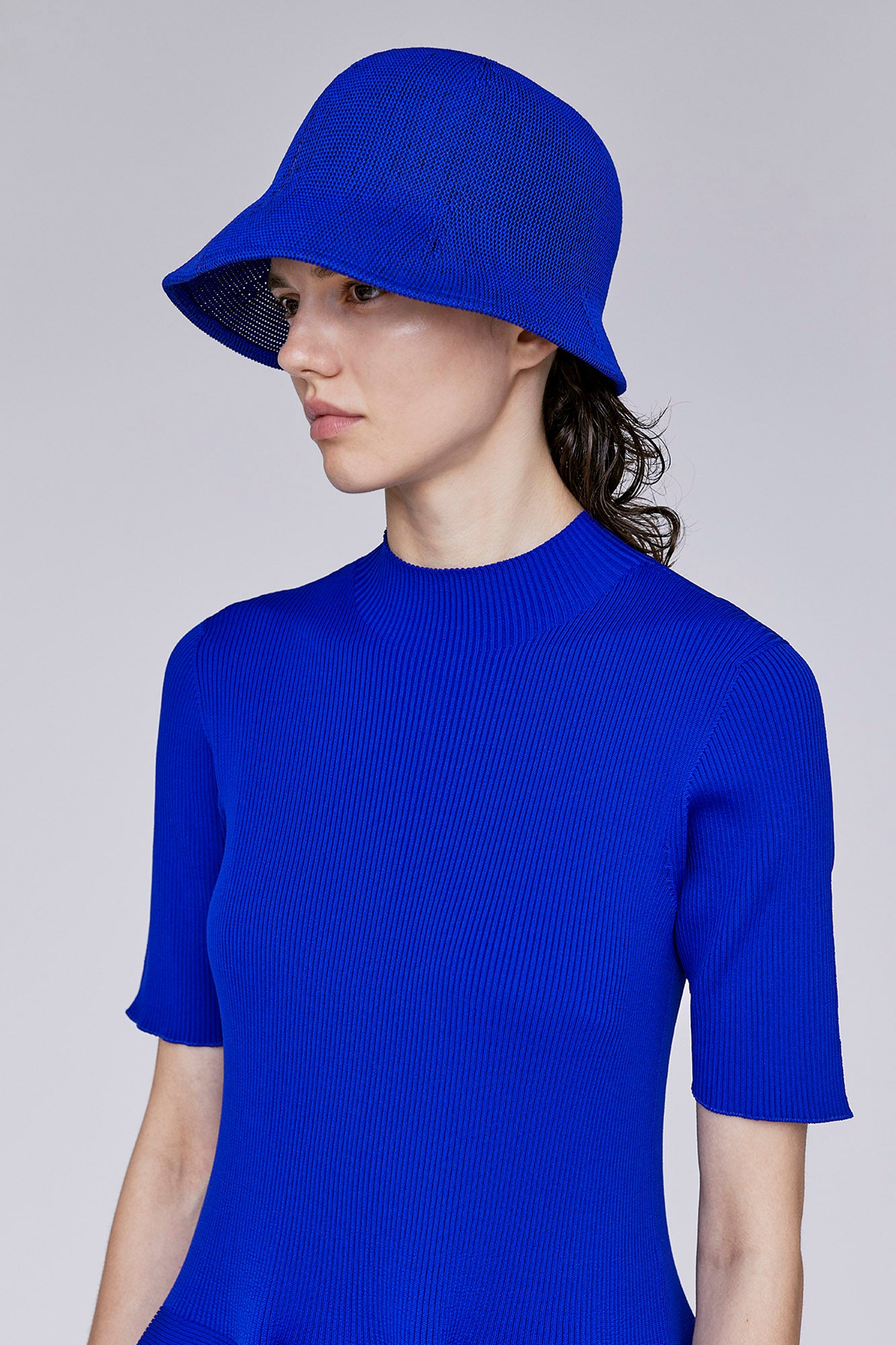 MESH KNIT ASYMMETRIC HAT