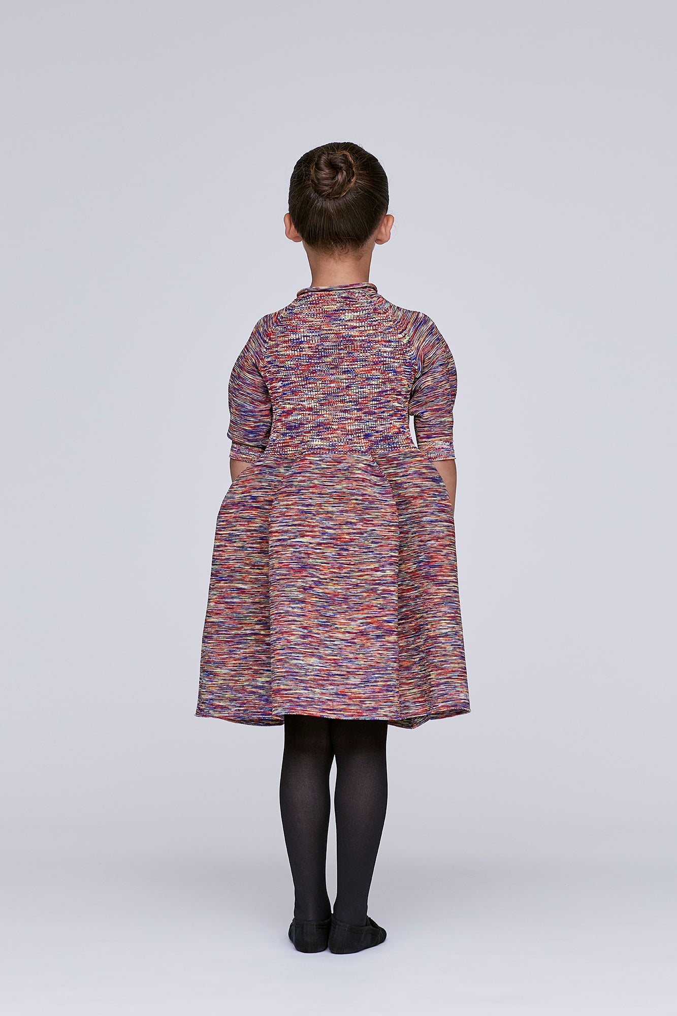 Model height: 120cm Wearing size: 5