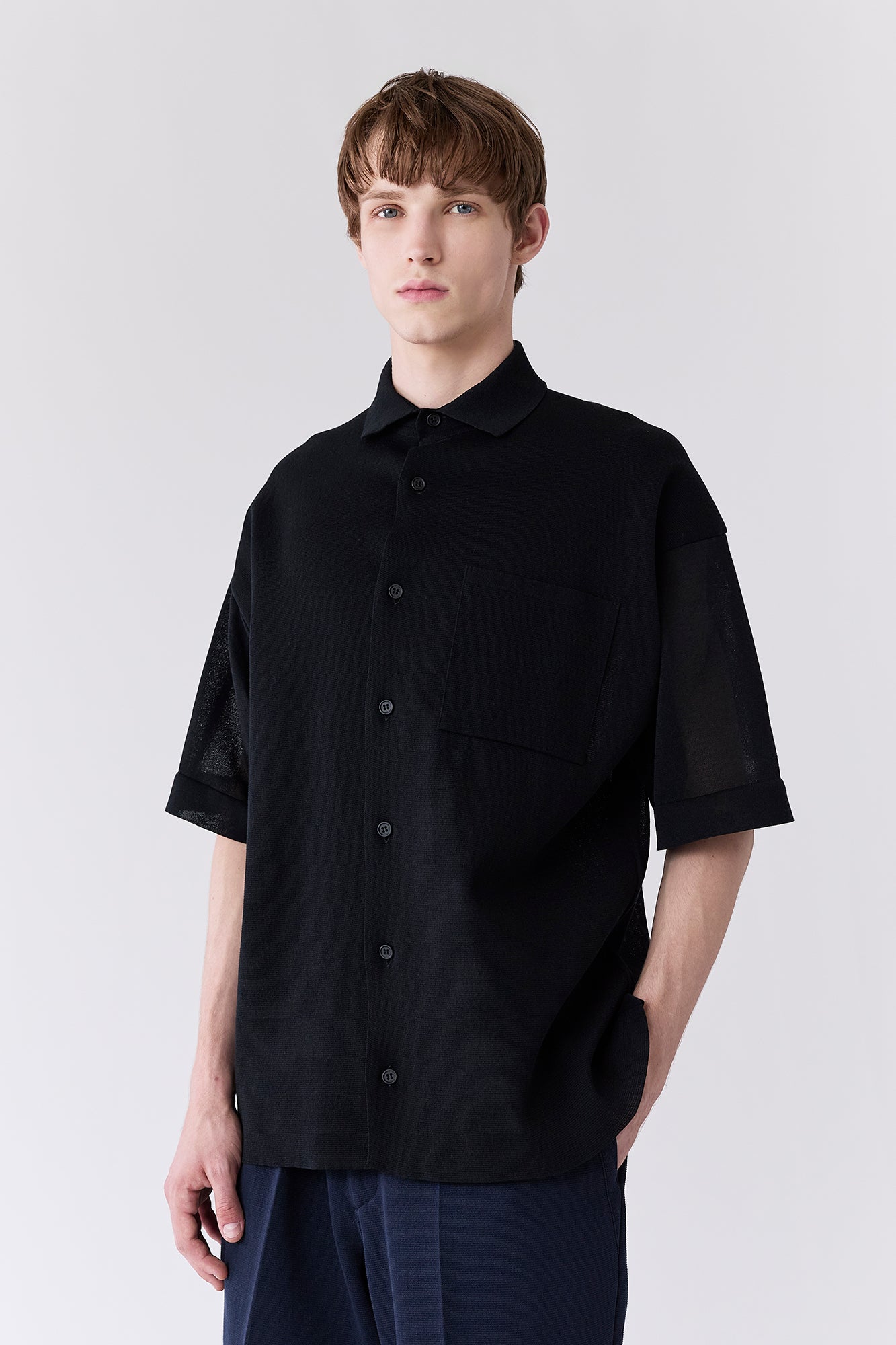 モデル身長：184cm　着用サイズ：5