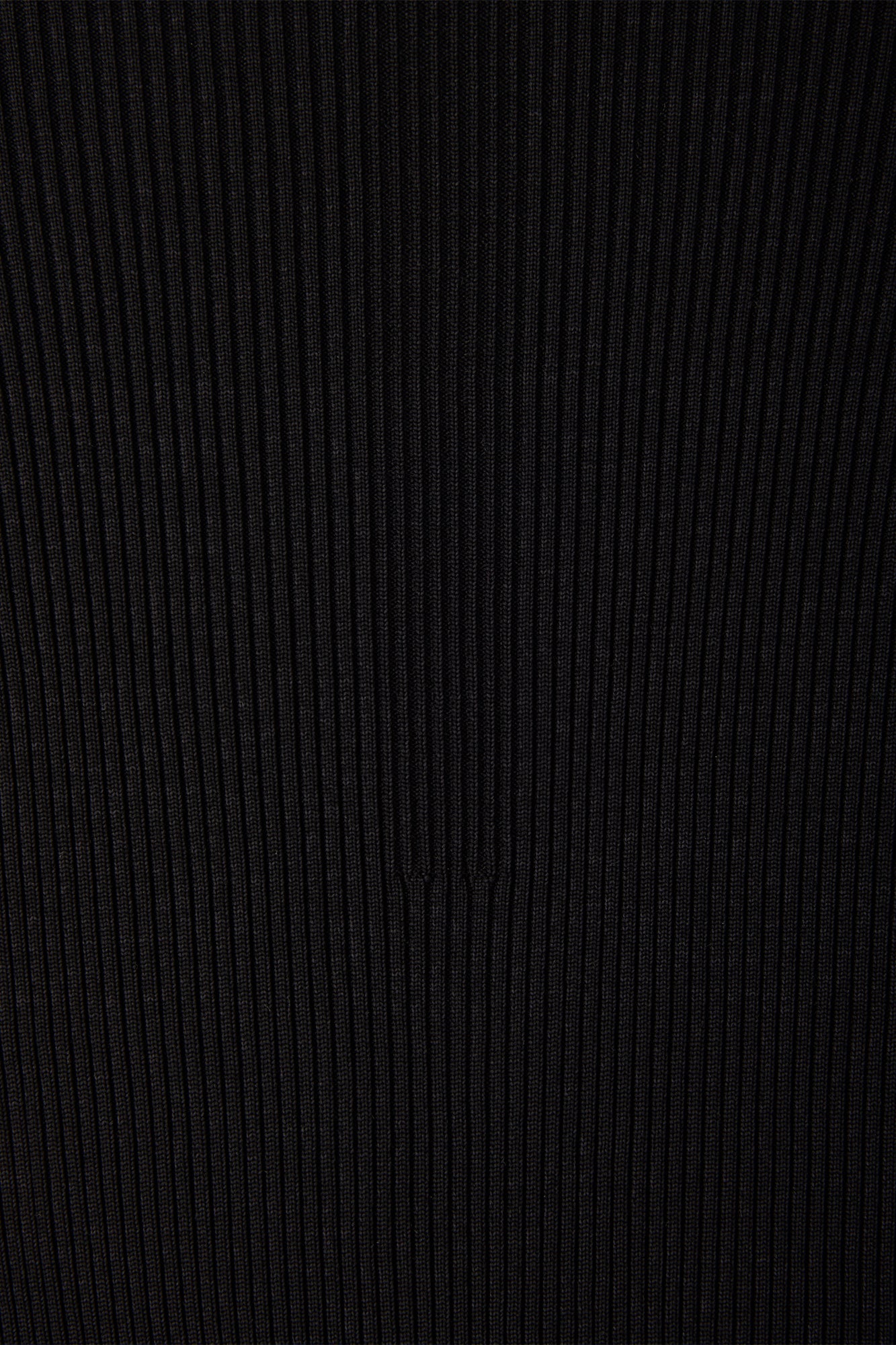 PORTRAIT V-NECK LONG SLEEVE TOP