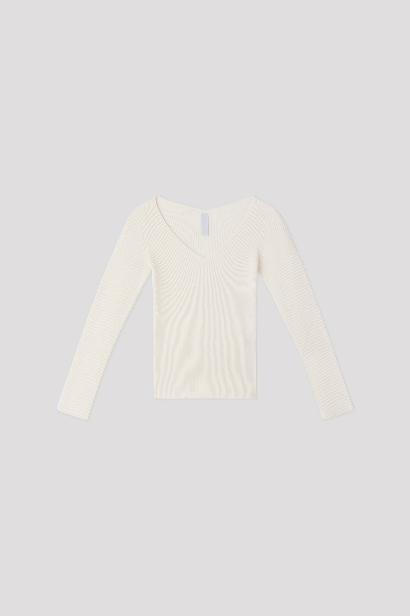PORTRAIT V-NECK LONG SLEEVE TOP