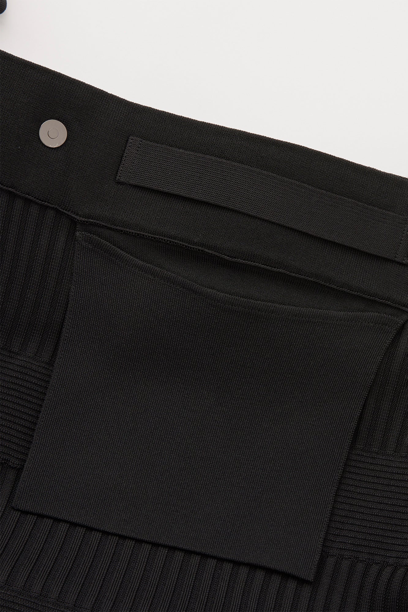 STRATA SHOULDER BAG