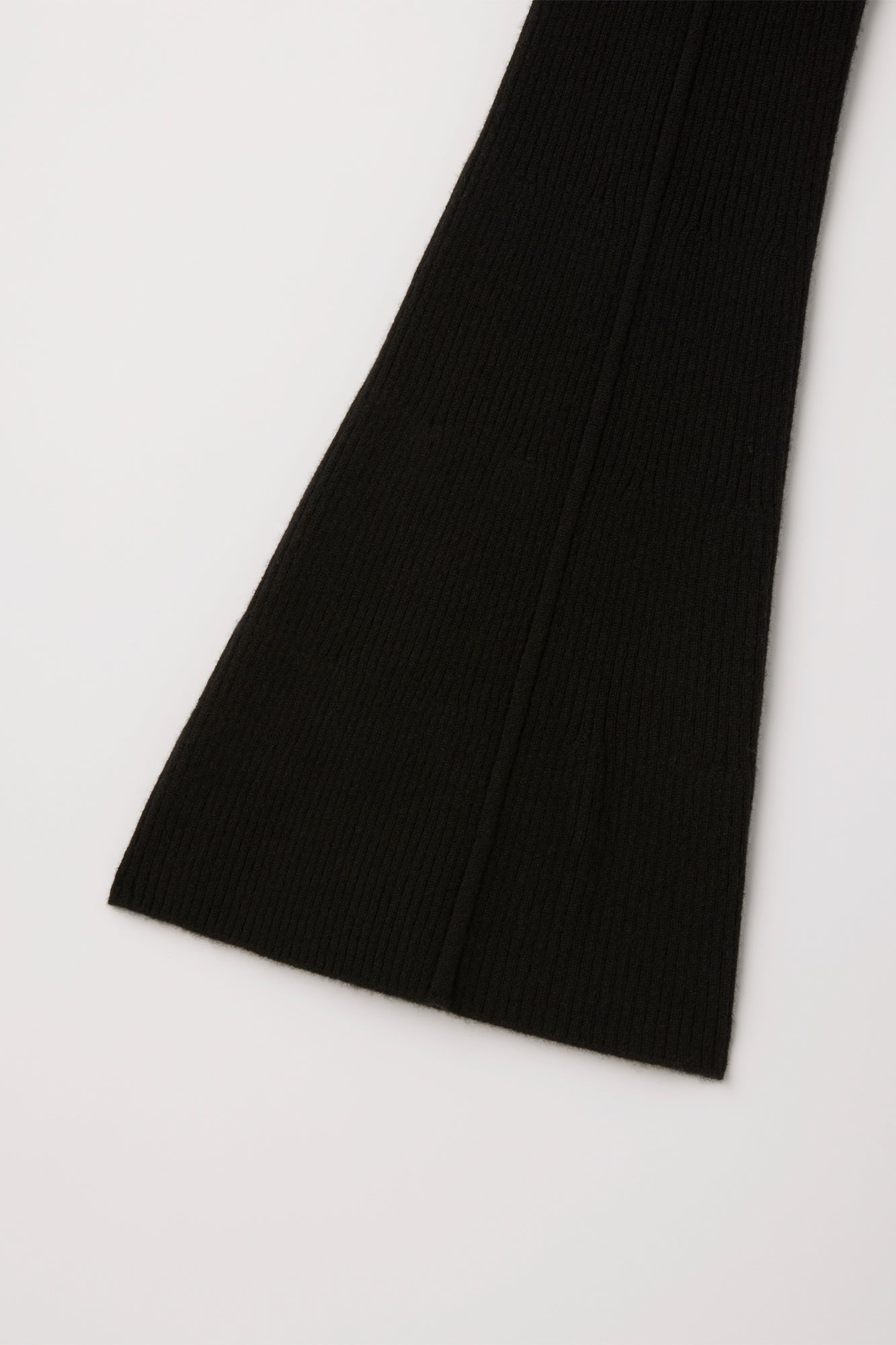CASHMERE TIGHT FLARE PANTS