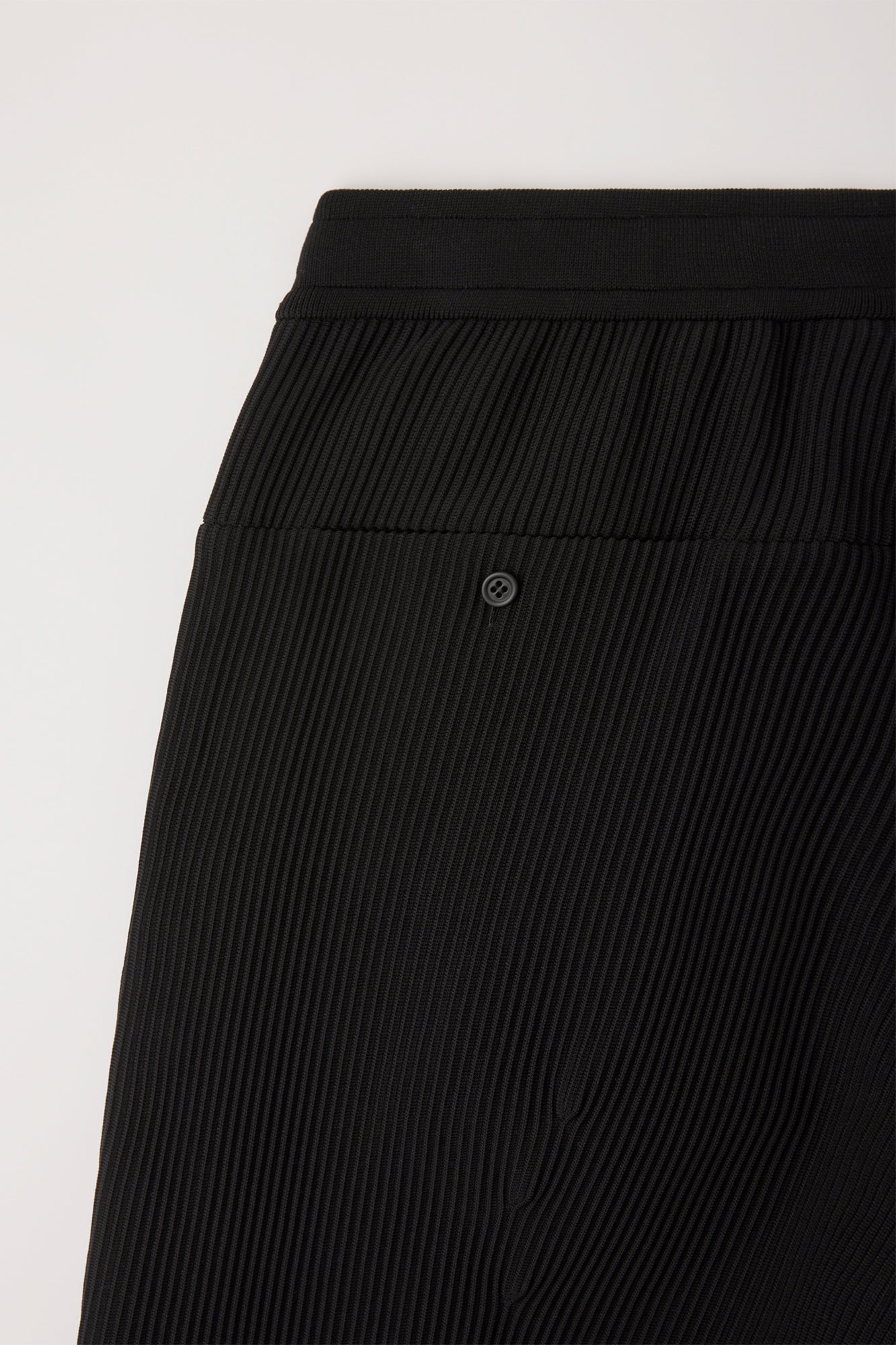 SOFT HYPHA TAPERED PANTS