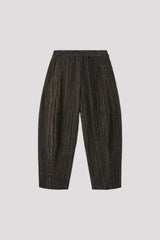 BLACK-GOLD / 1