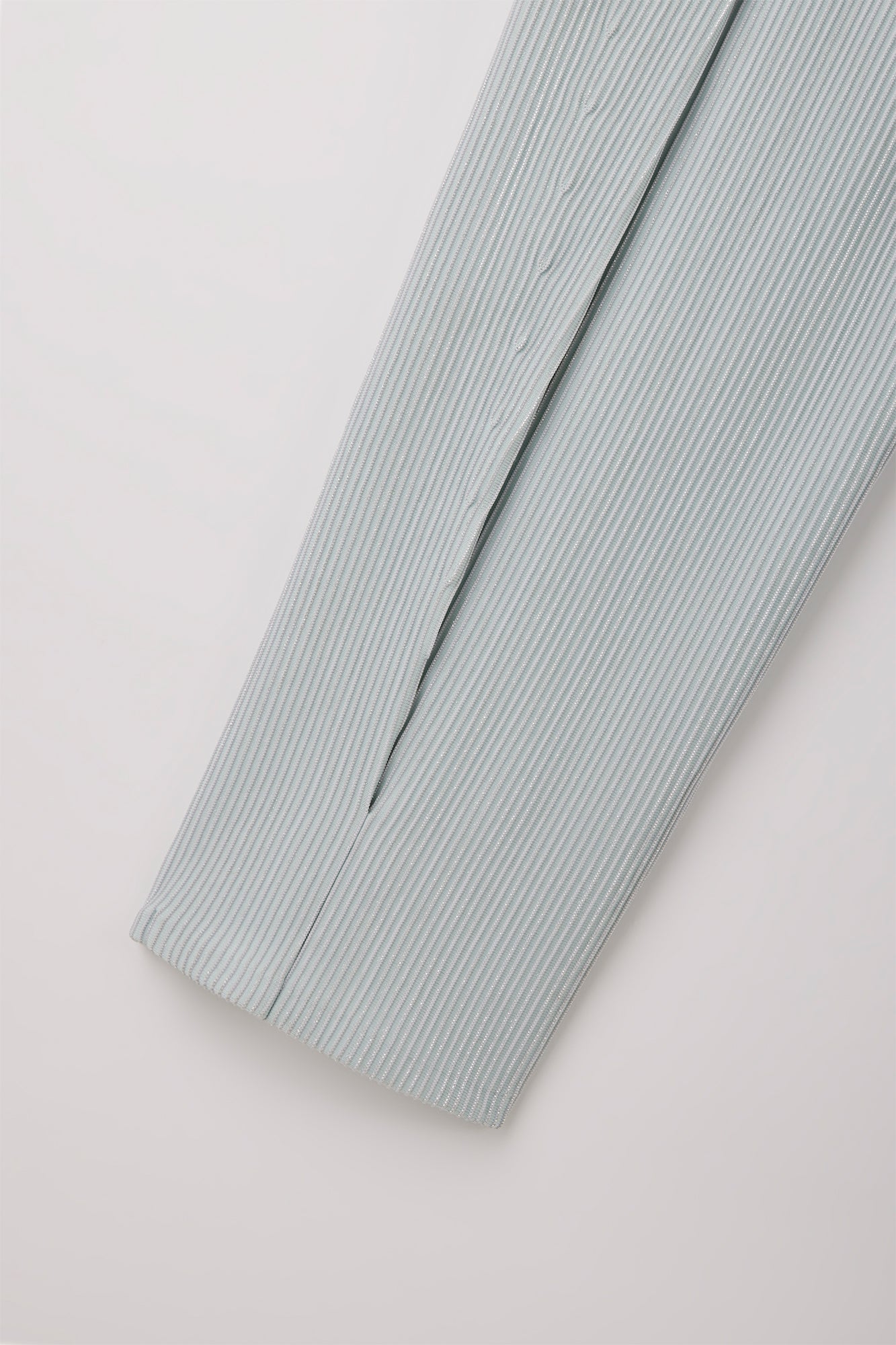 SOFT HYPHA TUCKED PANTS