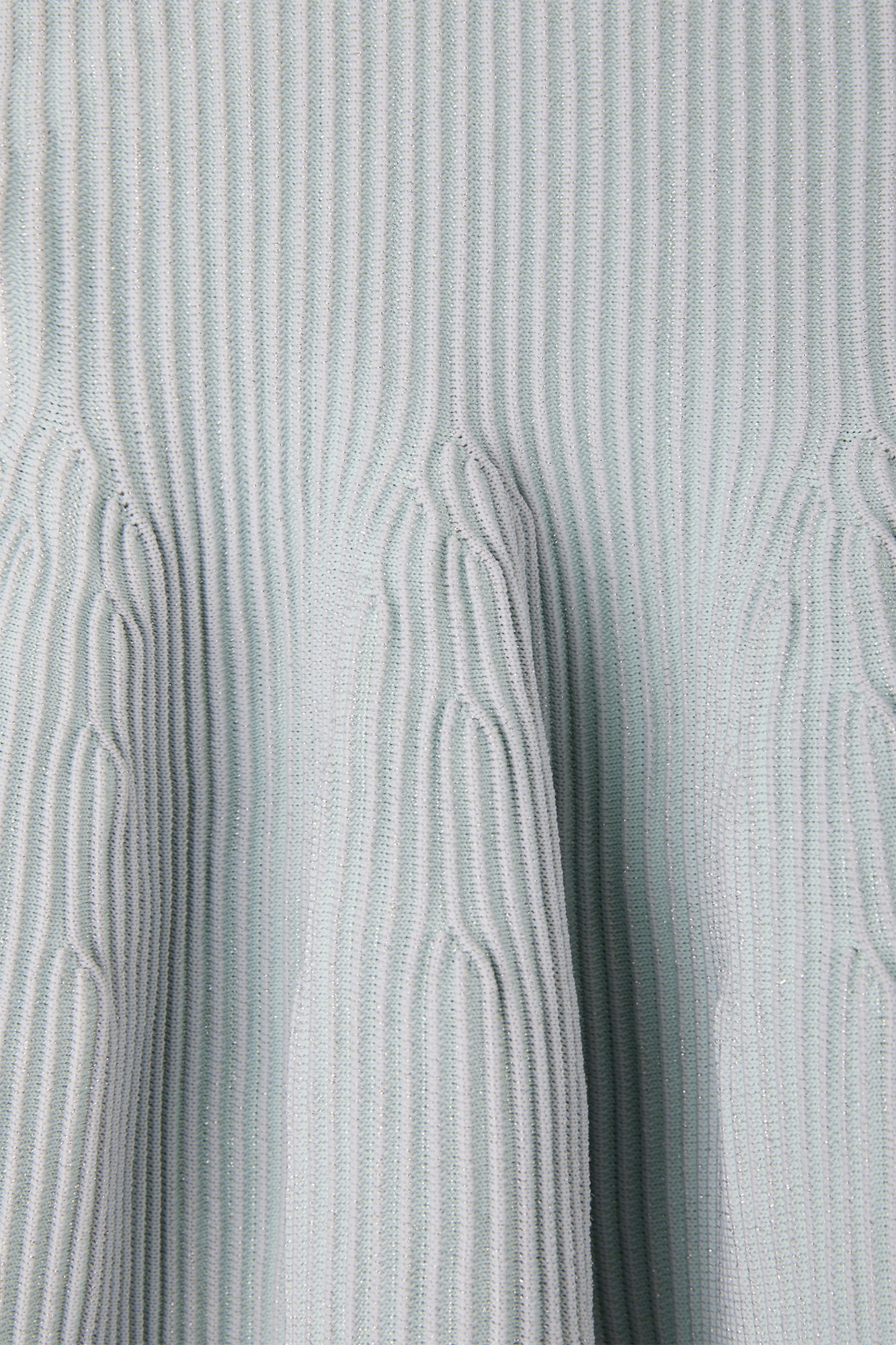 HYPHA BUST FLARE SLEEVELESS TOP