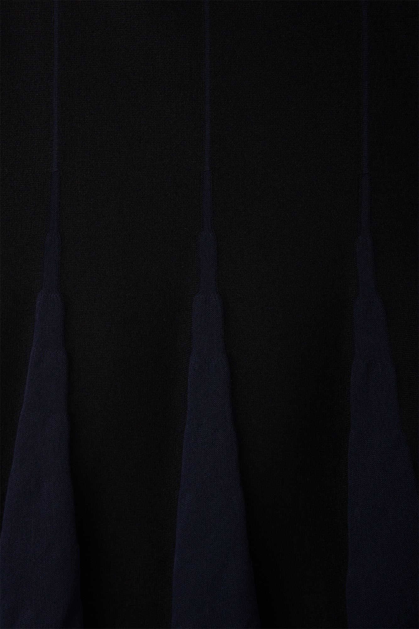 BAMBOO CONIC SLEEVELESS TOP