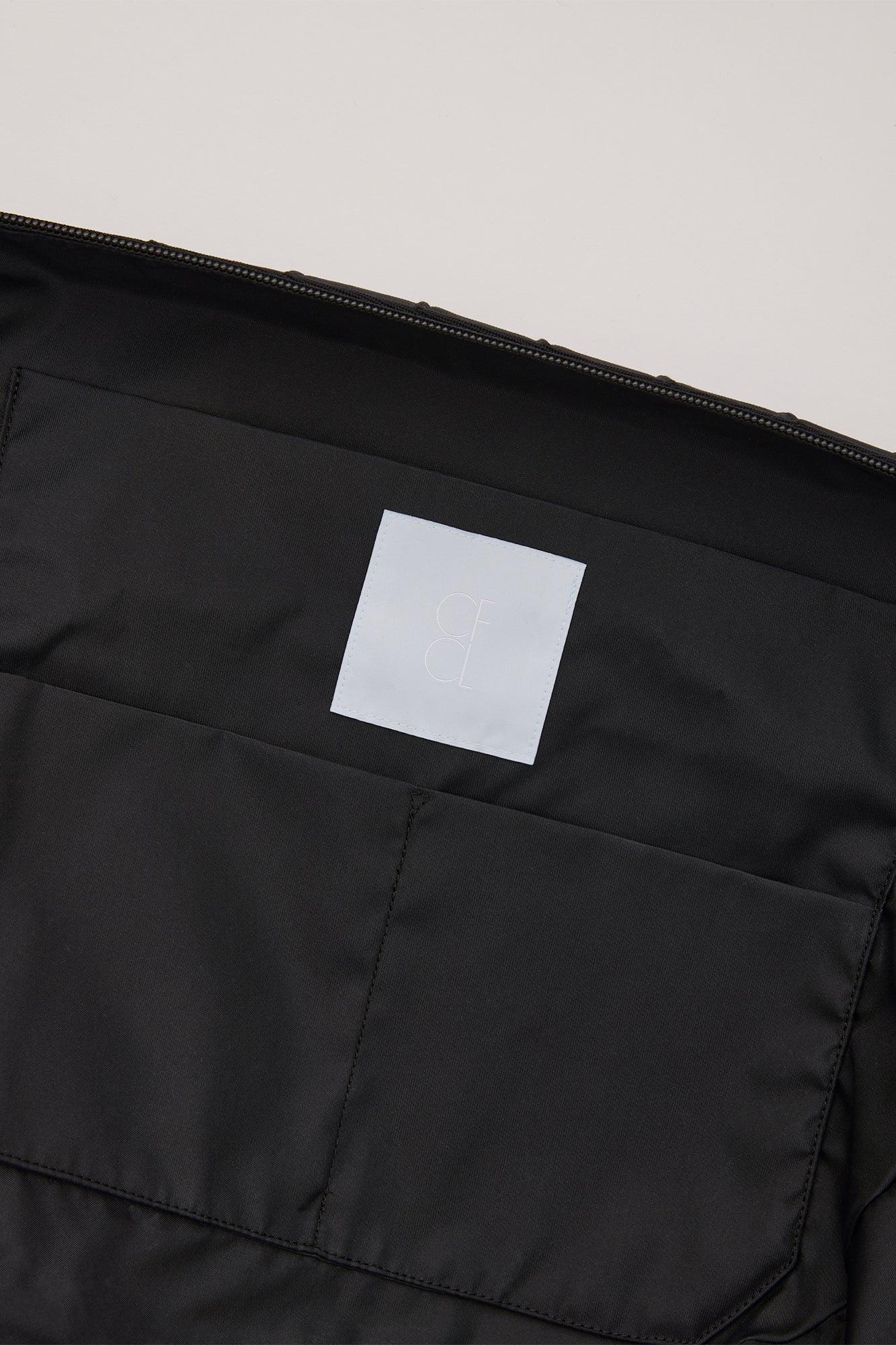 MILAN LARGE SHOULDER BAG